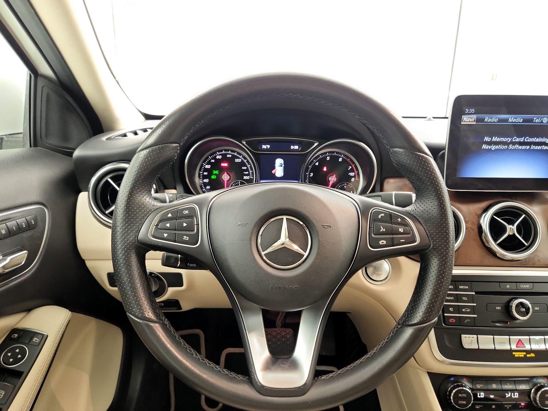 Thumbnail: 2018 Mercedes-Benz GLA - 10