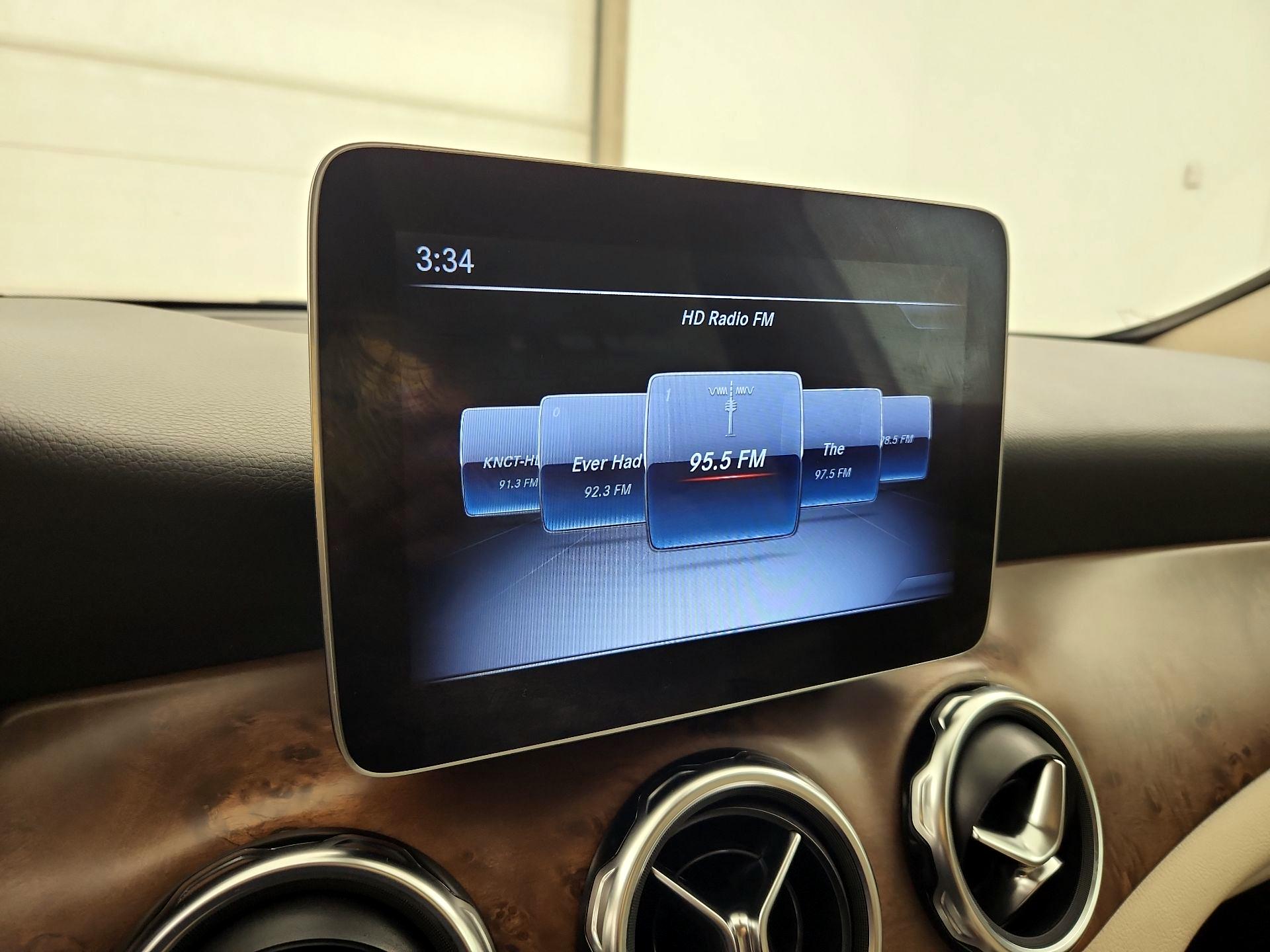 Thumbnail: 2018 Mercedes-Benz GLA - 15