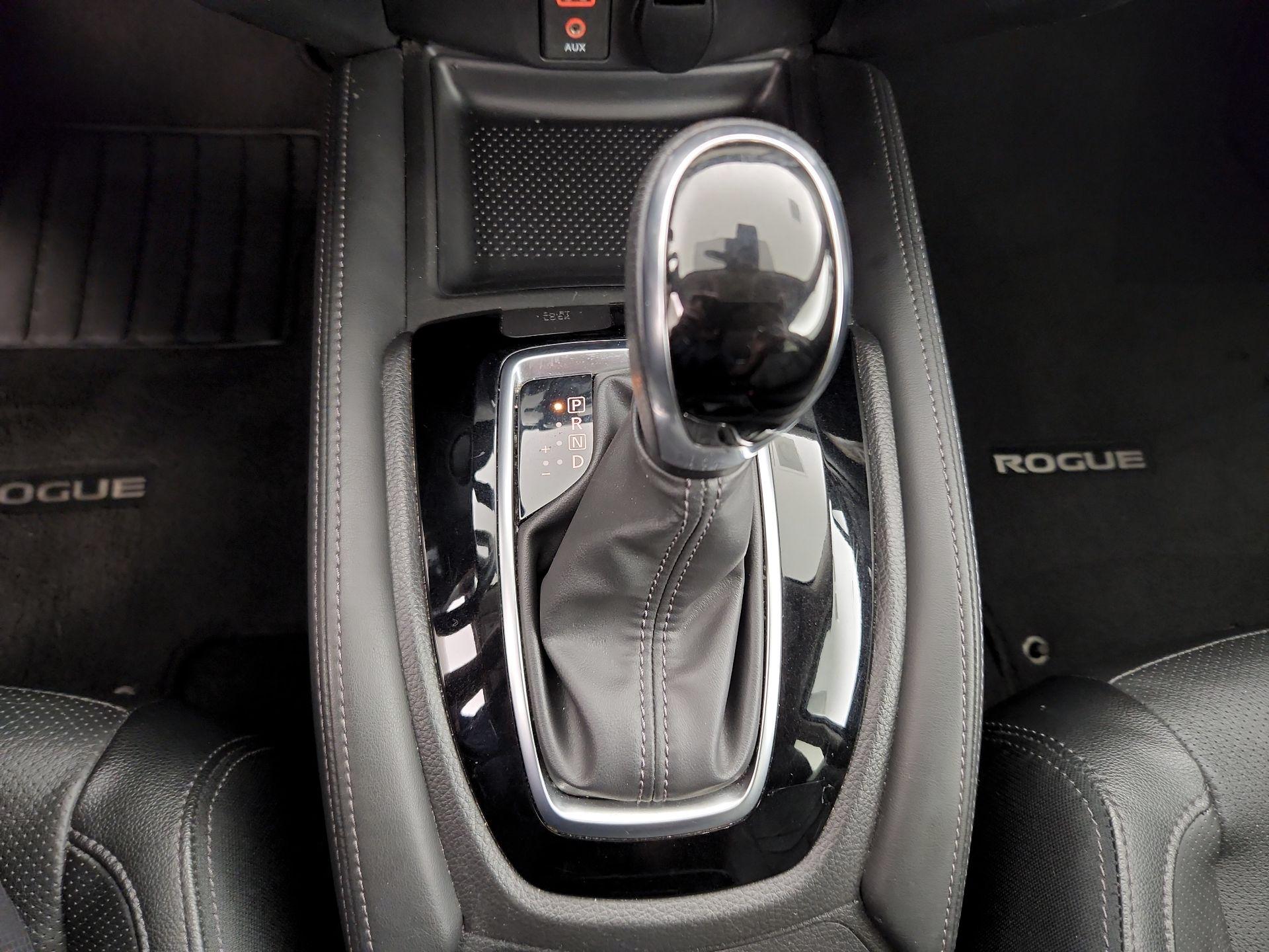 Thumbnail: 2017 Nissan Rogue - 18