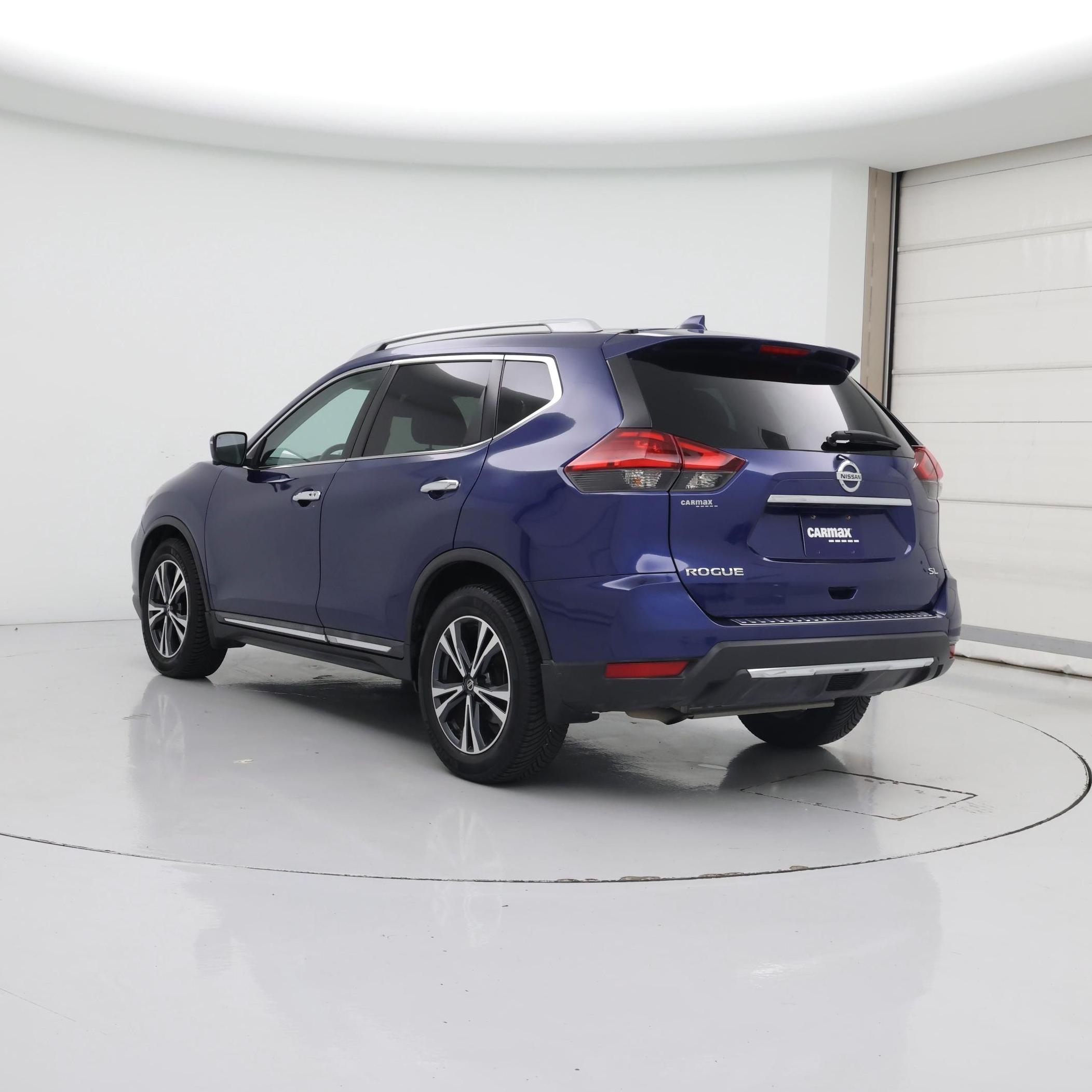 Thumbnail: 2017 Nissan Rogue - 2