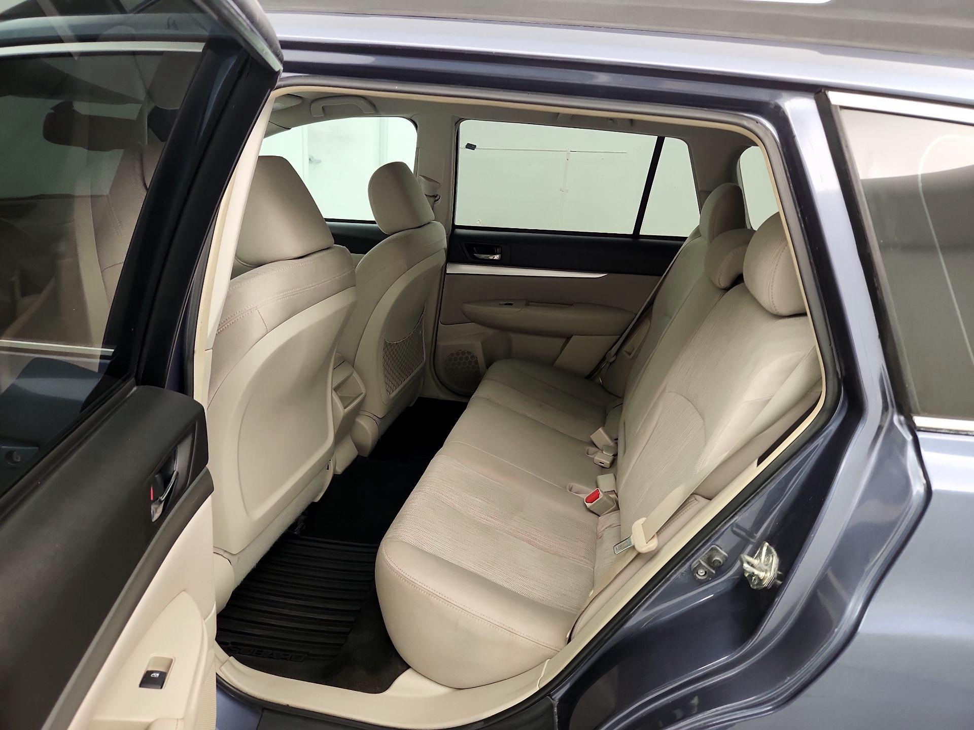 Thumbnail: 2014 Subaru Outback - 18