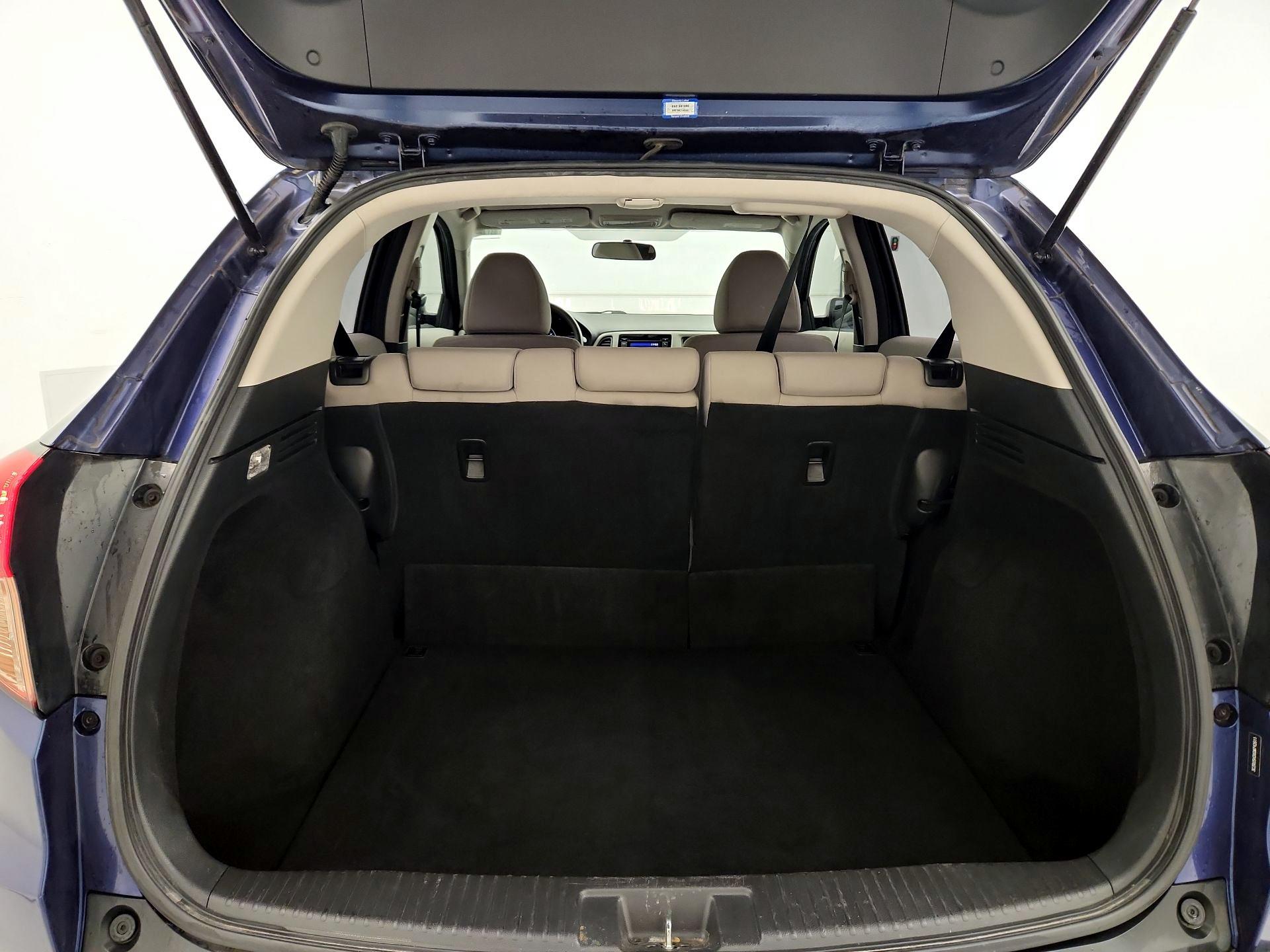 Thumbnail: 2016 Honda HR-V - 20