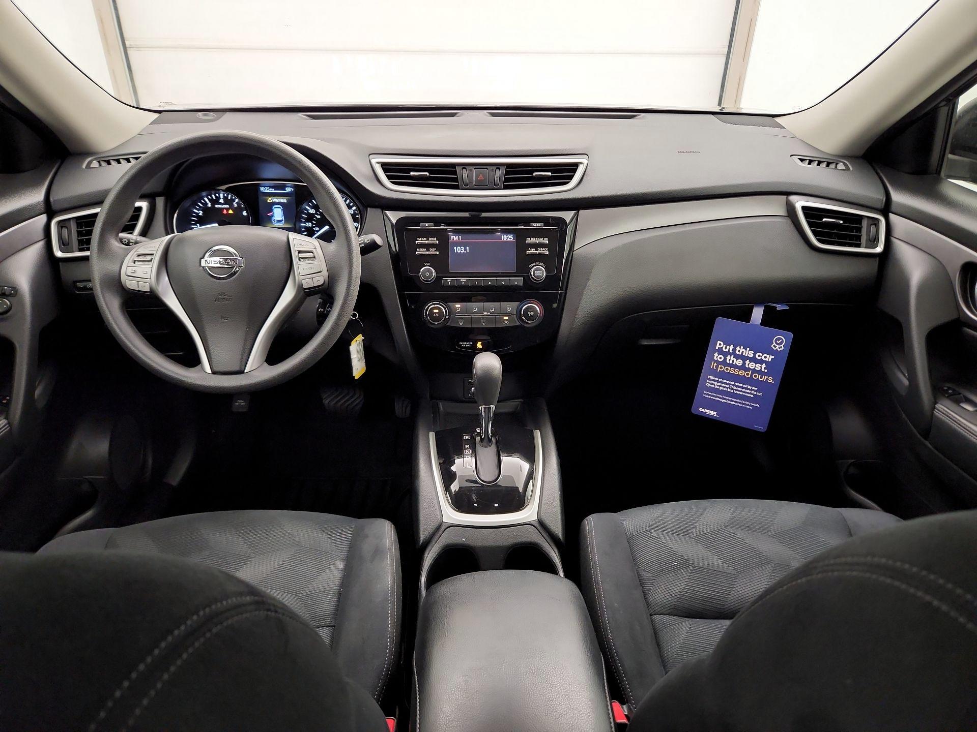 Thumbnail: 2016 Nissan Rogue - 9