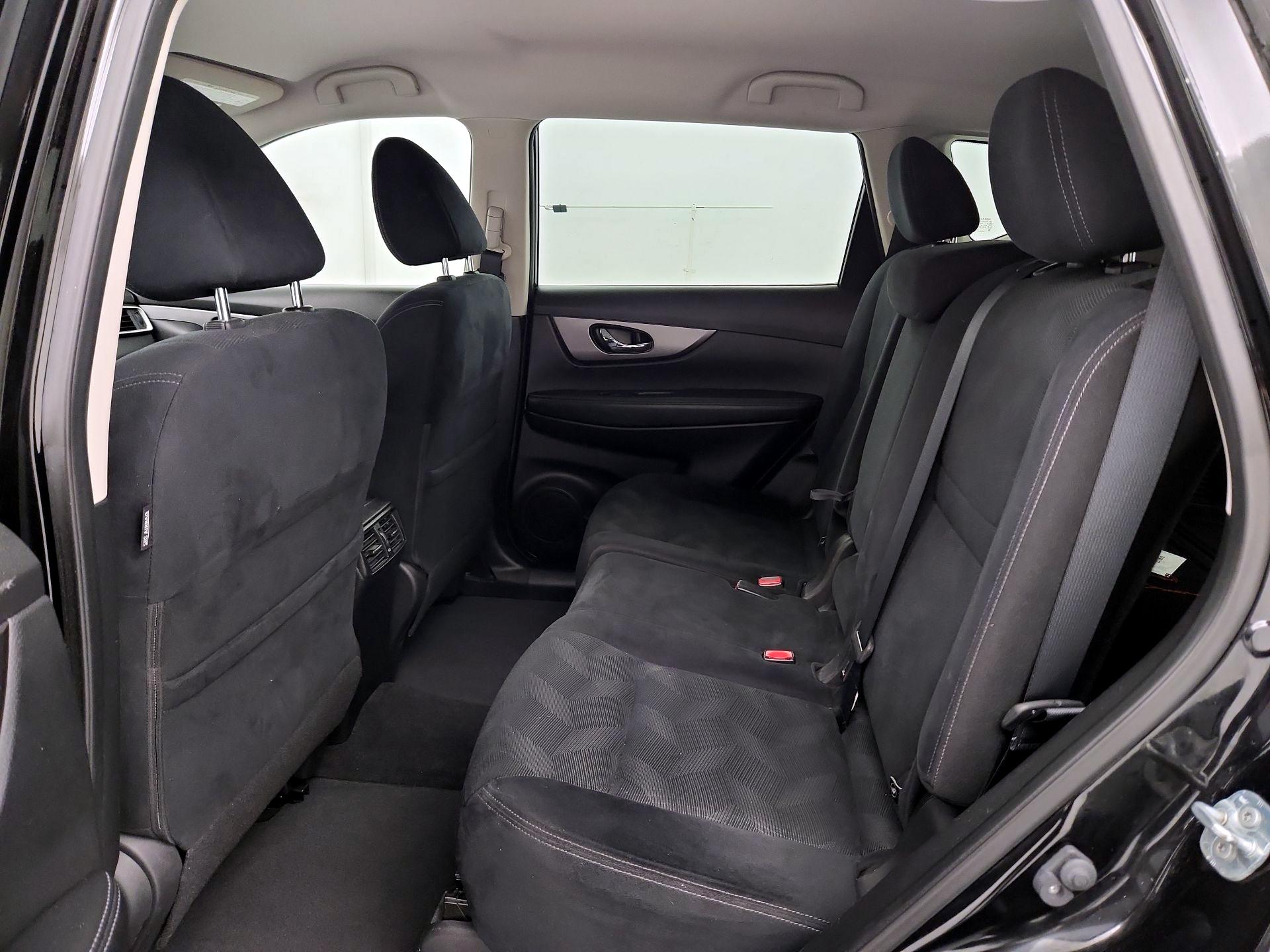 Thumbnail: 2016 Nissan Rogue - 19