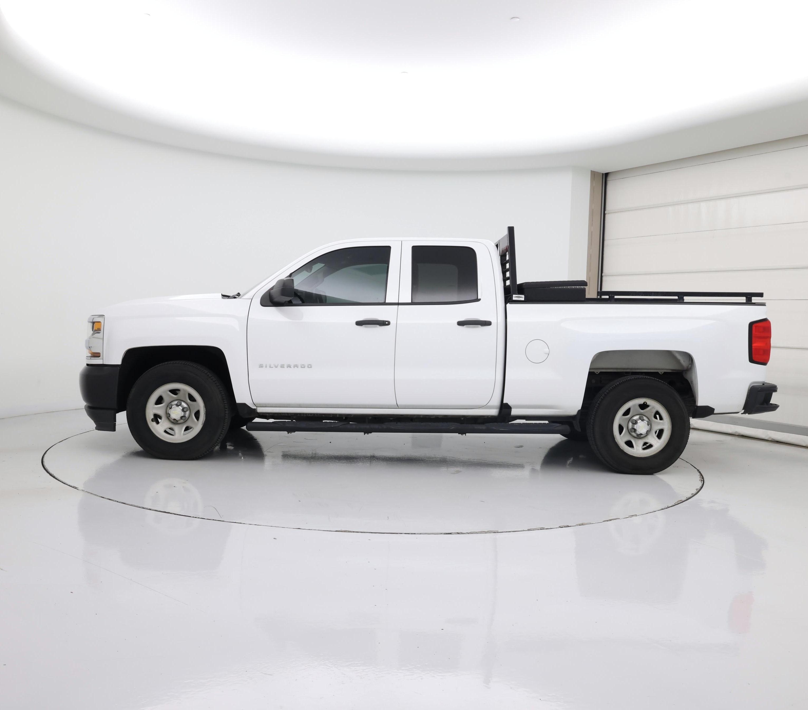 Thumbnail: 2018 Chevrolet Silverado 1500 - 3