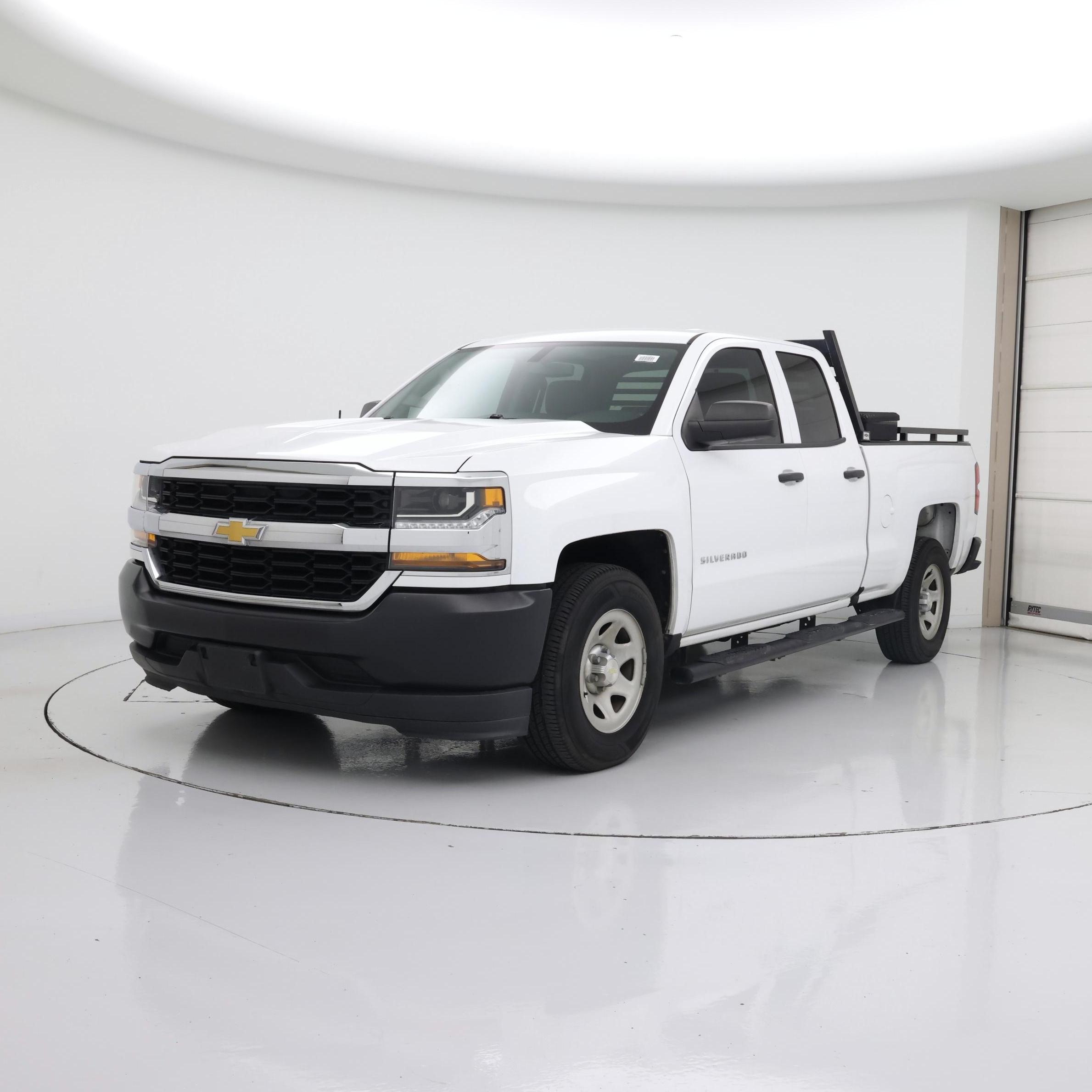 Thumbnail: 2018 Chevrolet Silverado 1500 - 4