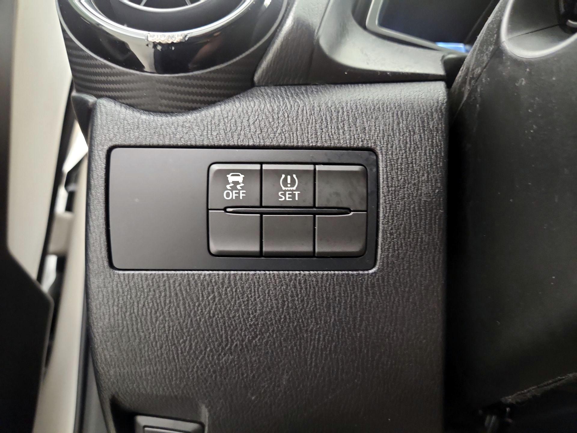 Thumbnail: 2016 Scion iA - 13