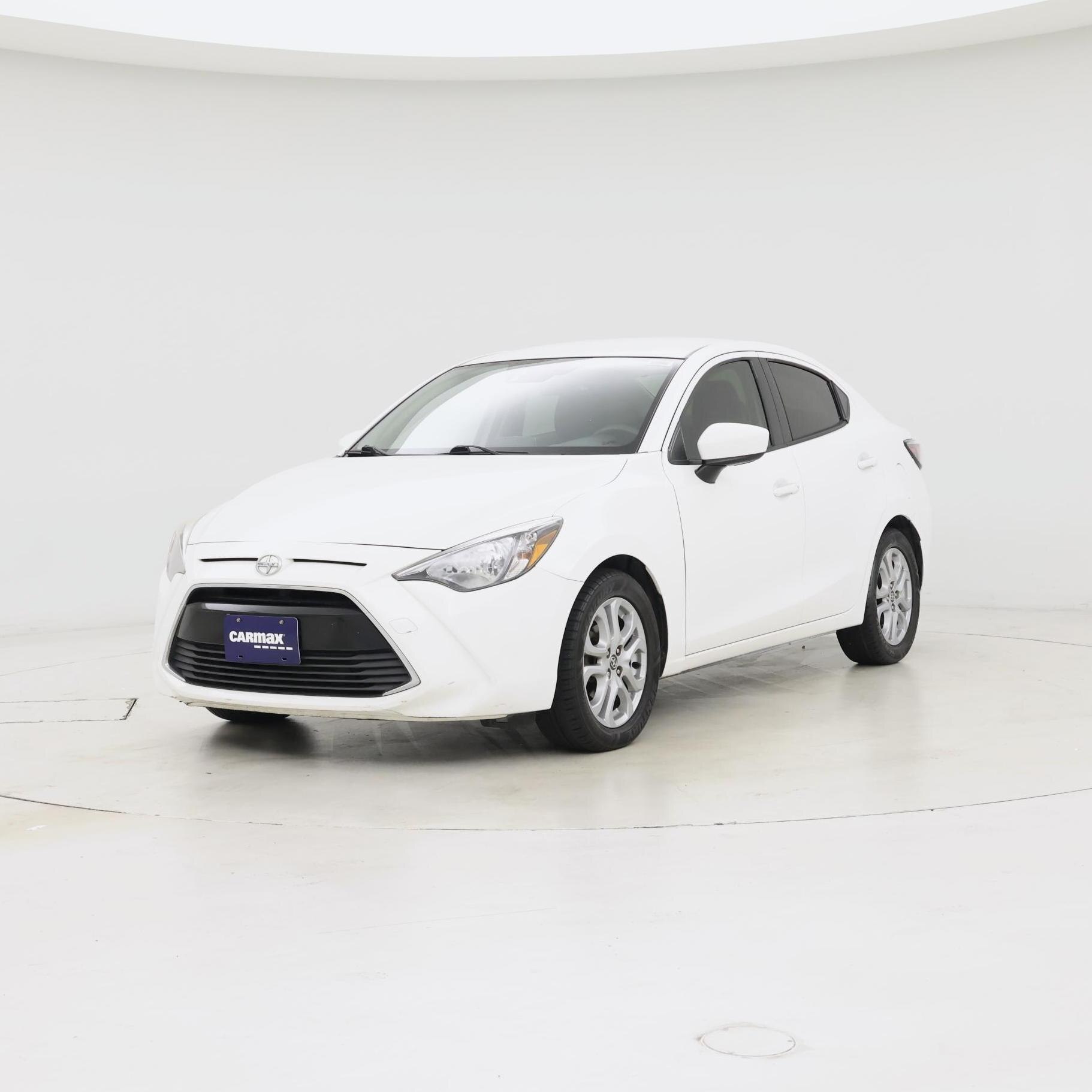 Thumbnail: 2016 Scion iA - 4