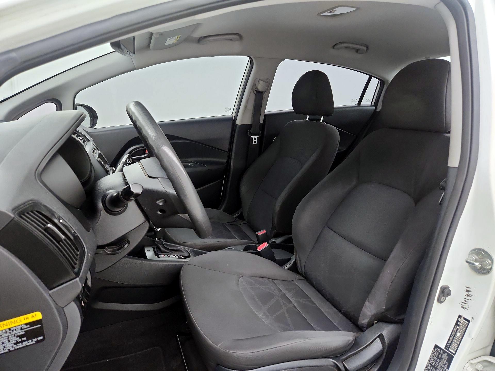 Thumbnail: 2013 Kia Rio - 11