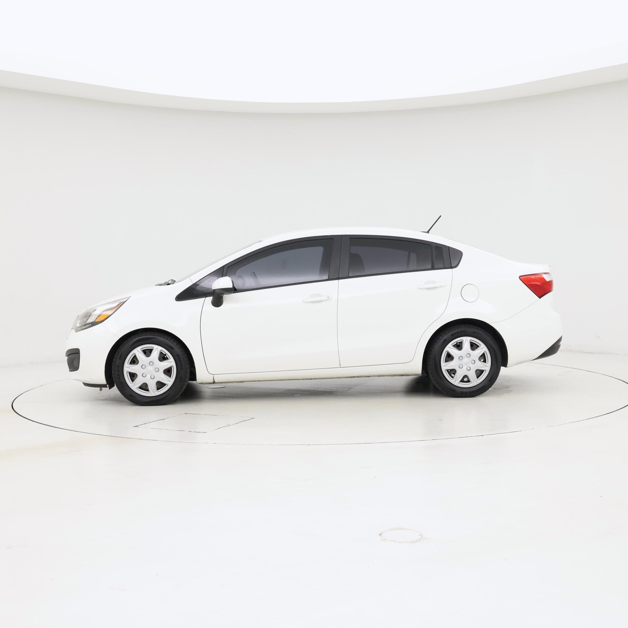 Thumbnail: 2013 Kia Rio - 3