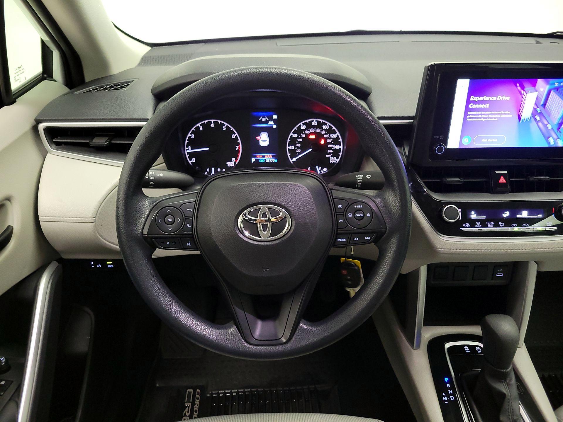Thumbnail: 2023 Toyota Corolla Cross - 10