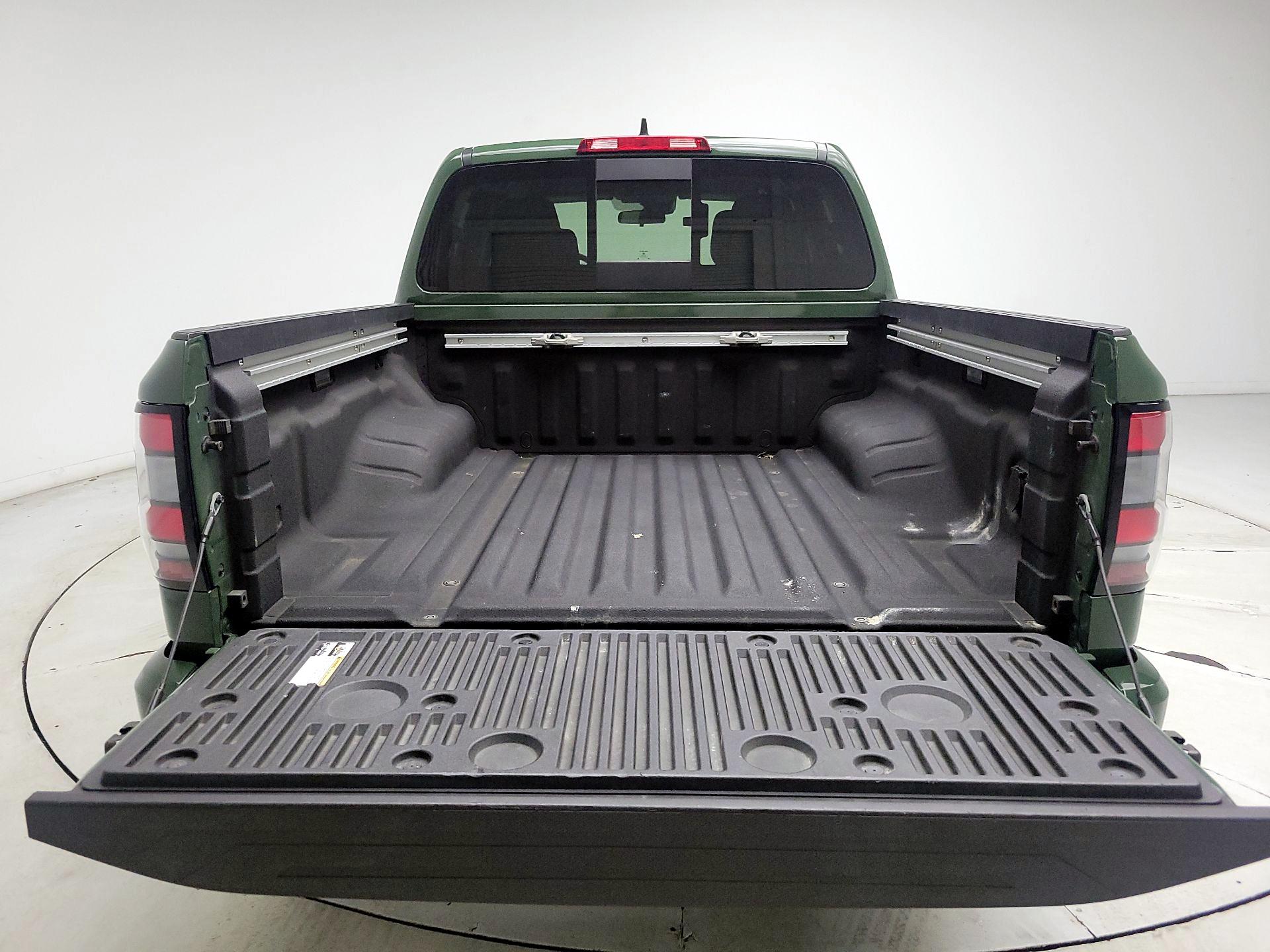 Thumbnail: 2023 Nissan Frontier - 19