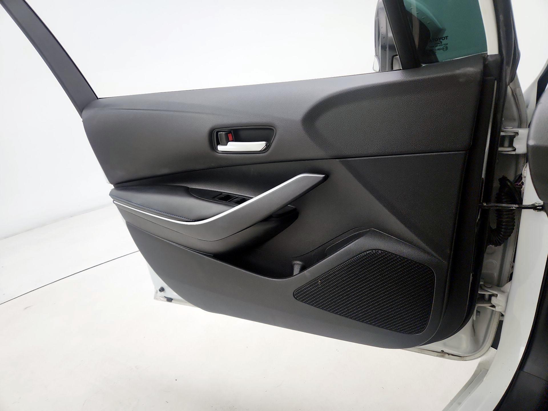 Thumbnail: 2021 Toyota Corolla - 12