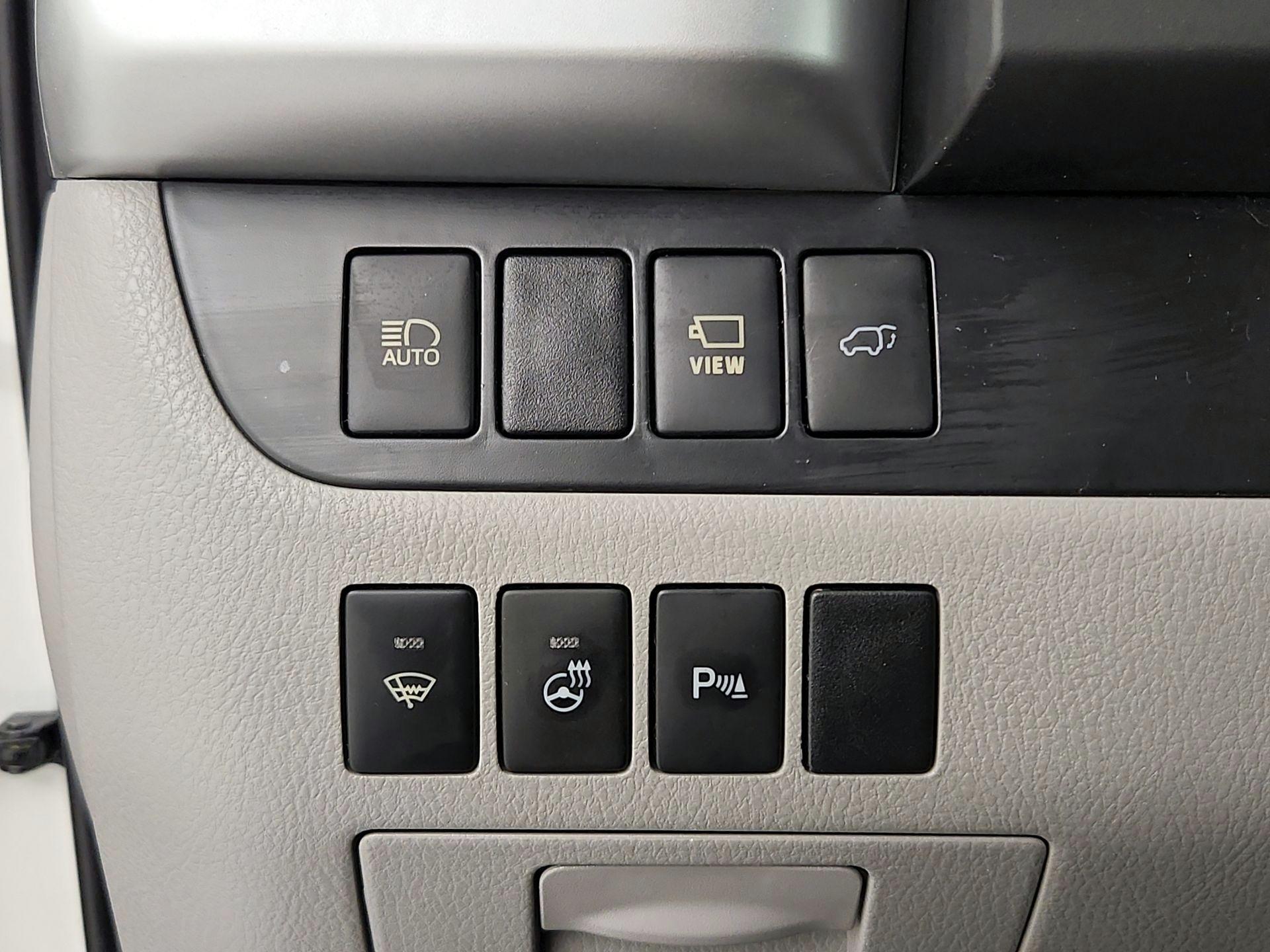 Thumbnail: 2018 Toyota Highlander - 13