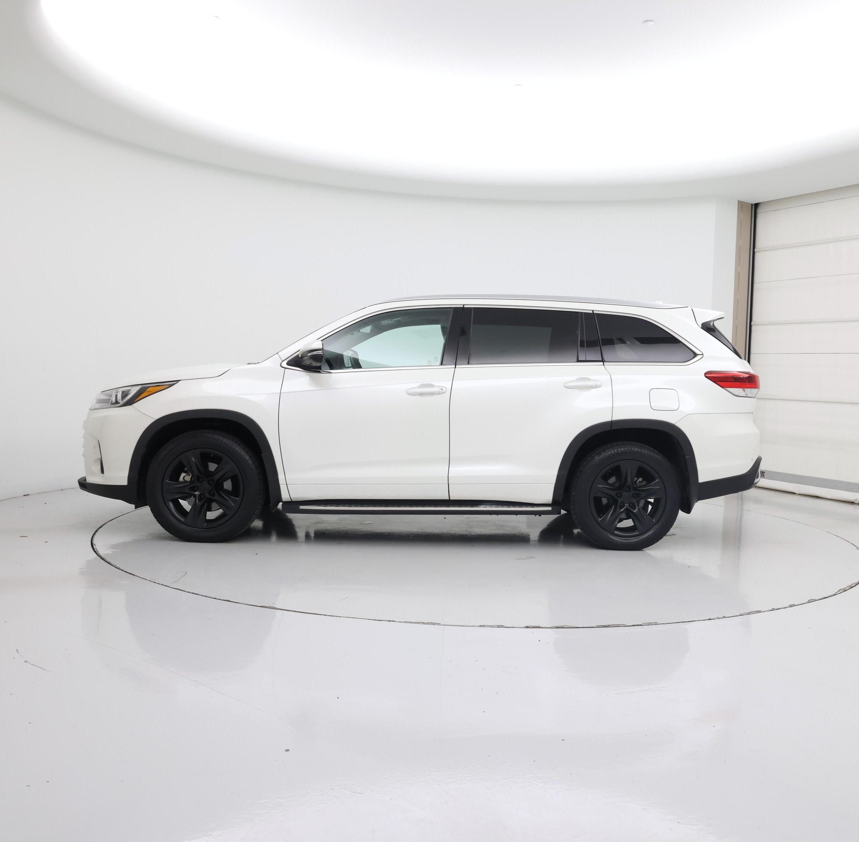 Thumbnail: 2018 Toyota Highlander - 3
