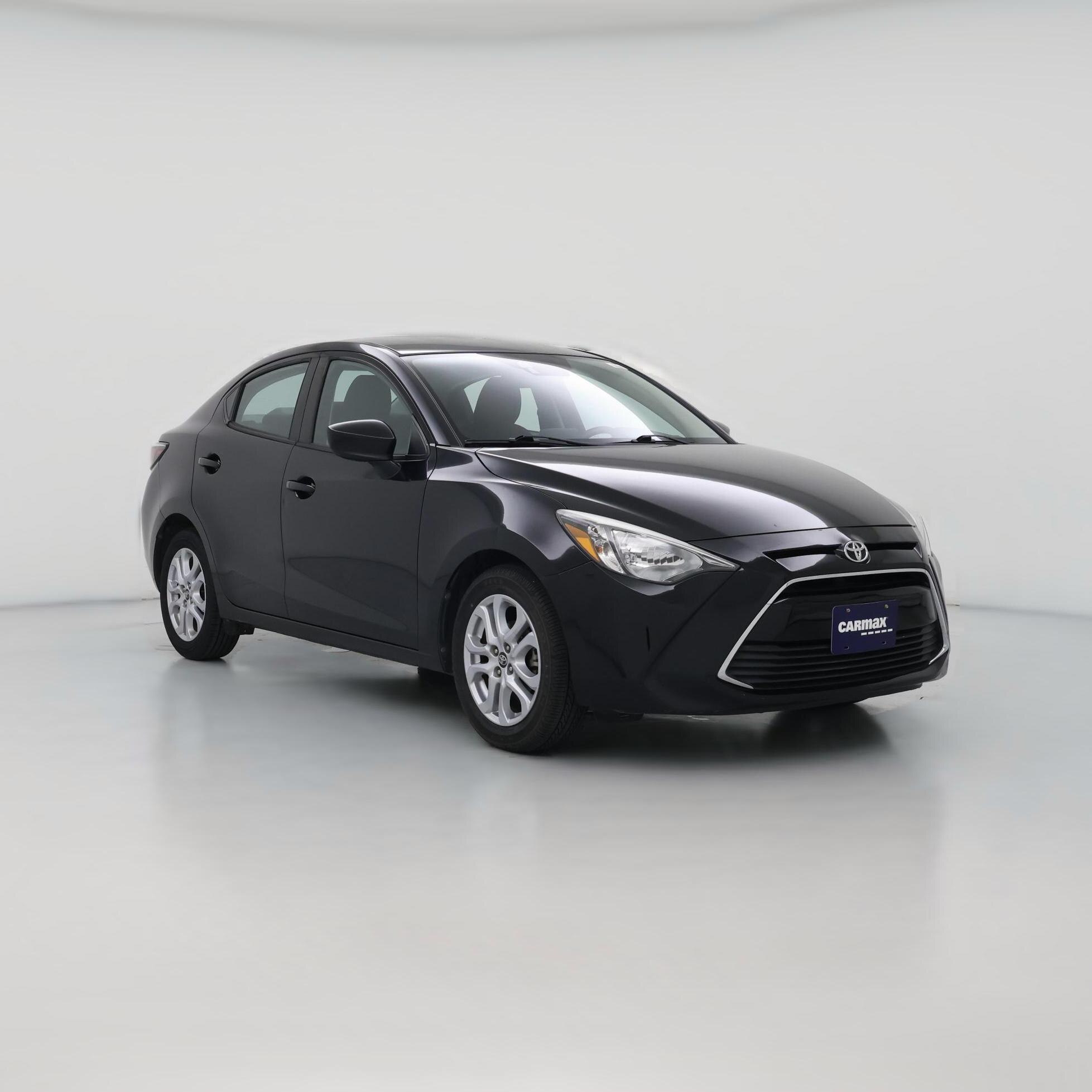 Thumbnail: 2018 Toyota Yaris iA - 1