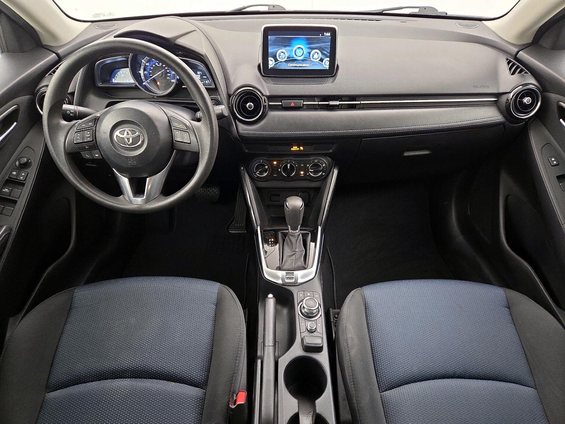 Thumbnail: 2018 Toyota Yaris iA - 9