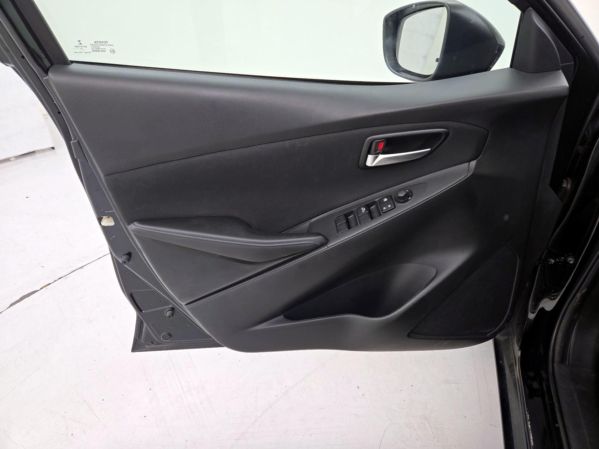 Thumbnail: 2018 Toyota Yaris iA - 12