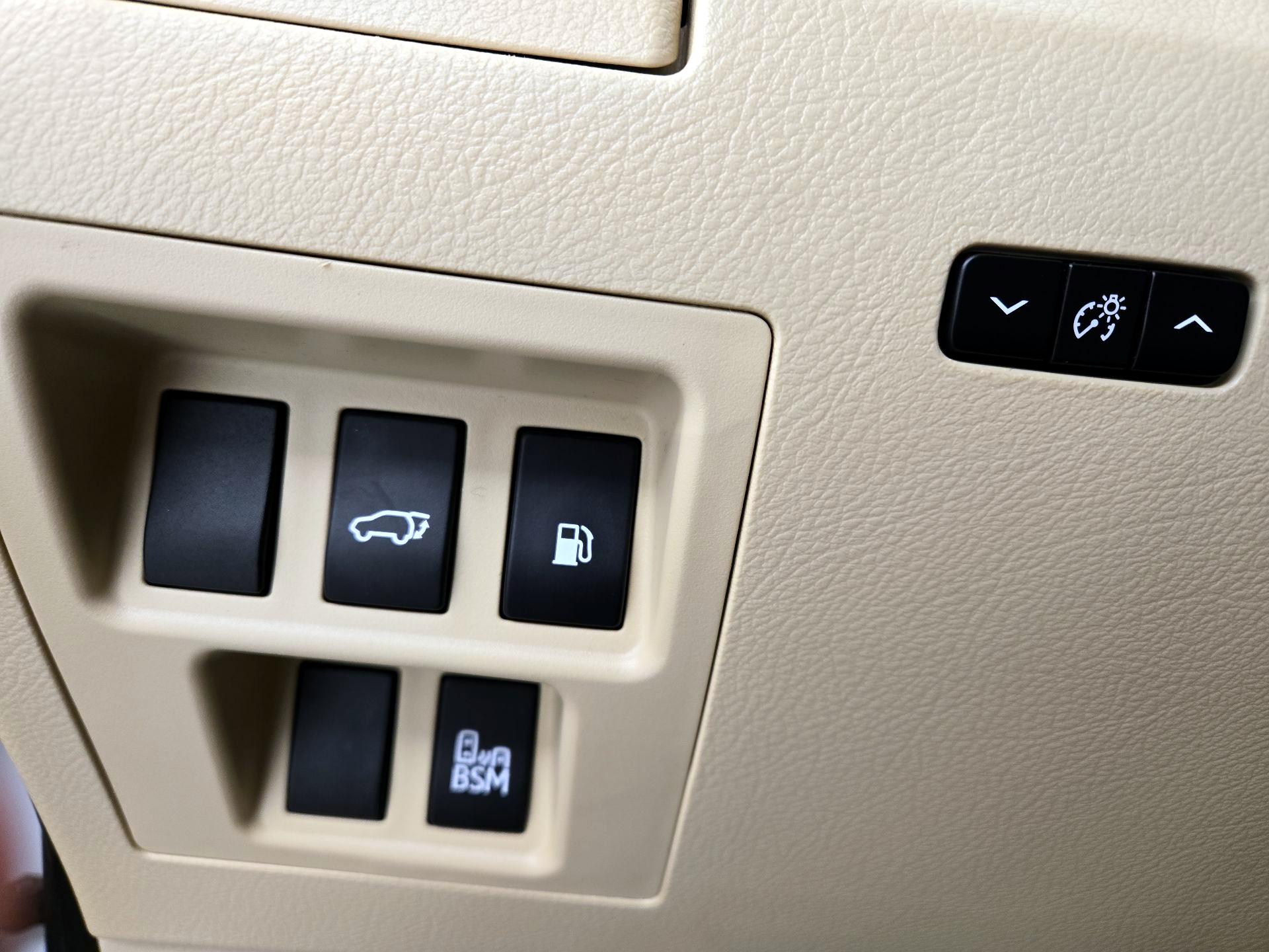 Thumbnail: 2015 Lexus RX - 13