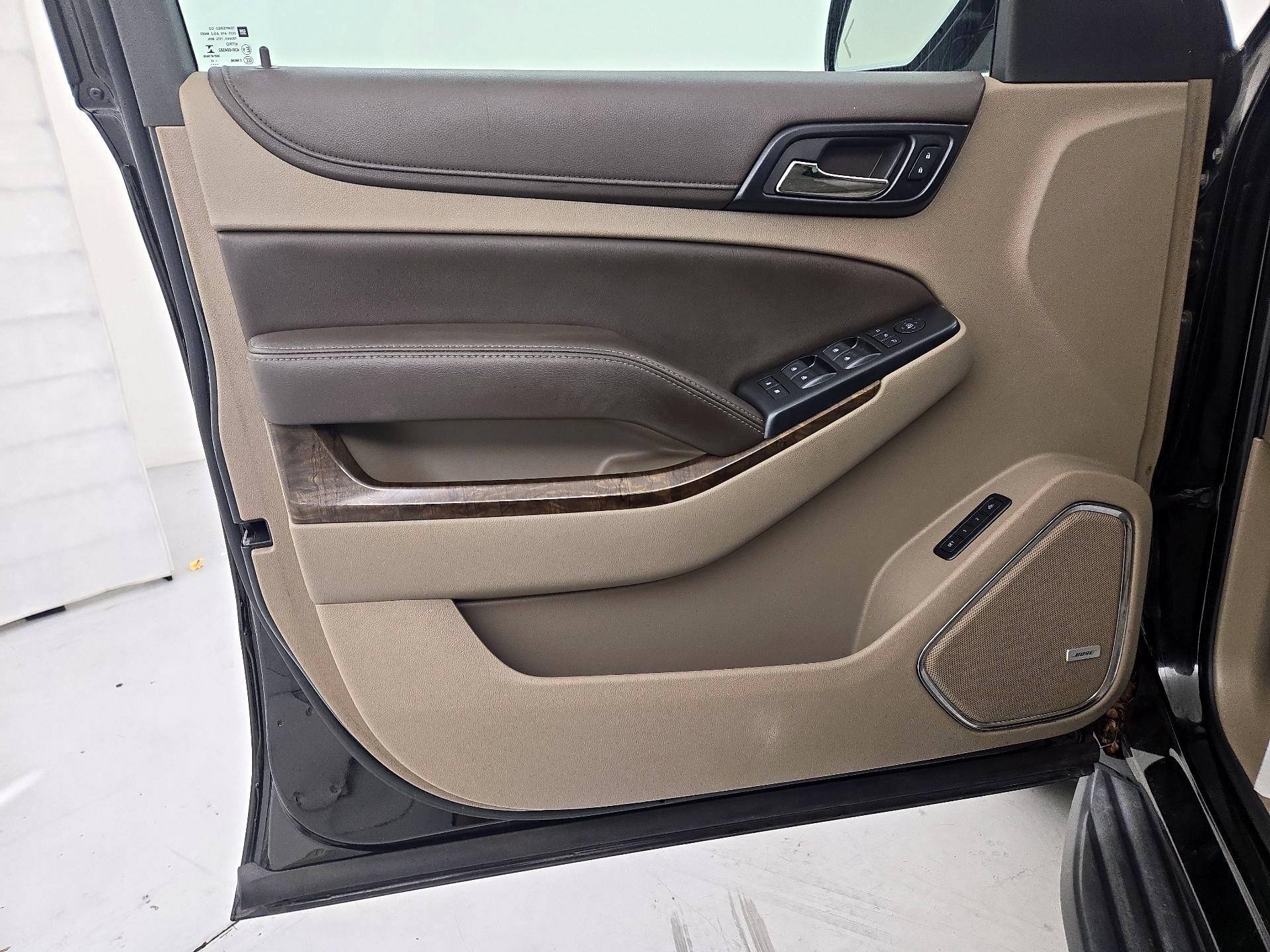 Thumbnail: 2015 Chevrolet Tahoe - 12