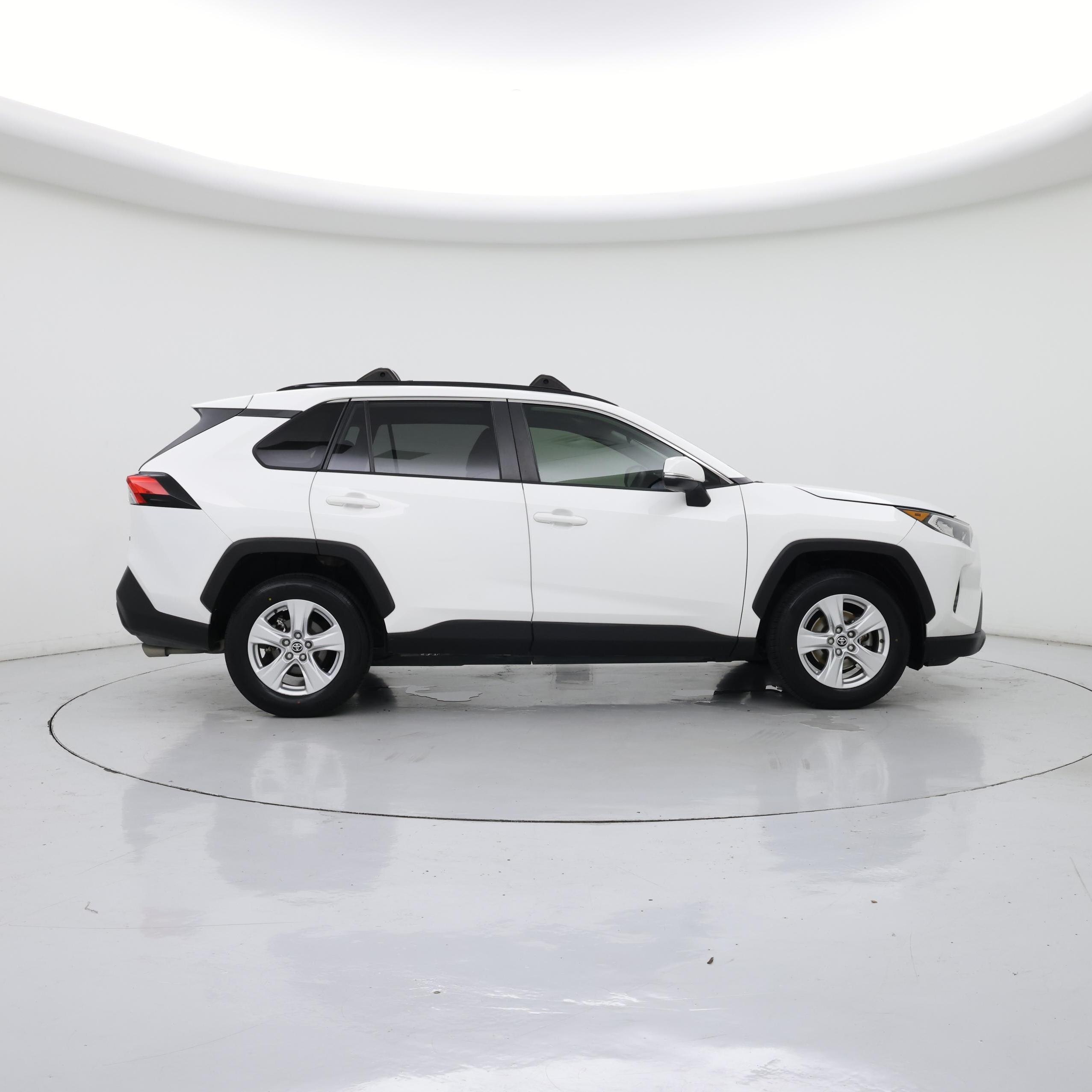 Thumbnail: 2020 Toyota RAV4 - 7