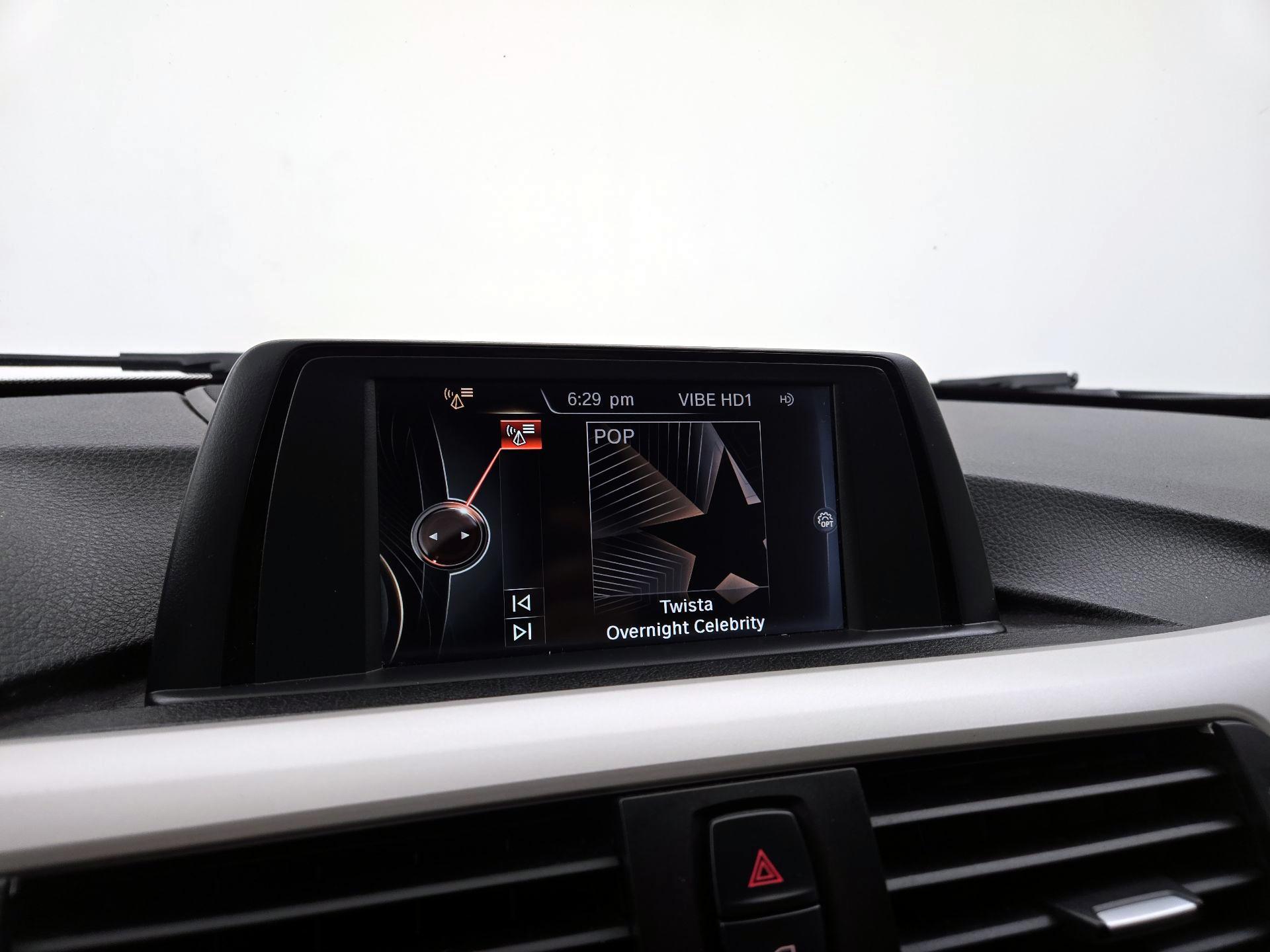 Thumbnail: 2015 BMW 3 Series - 15