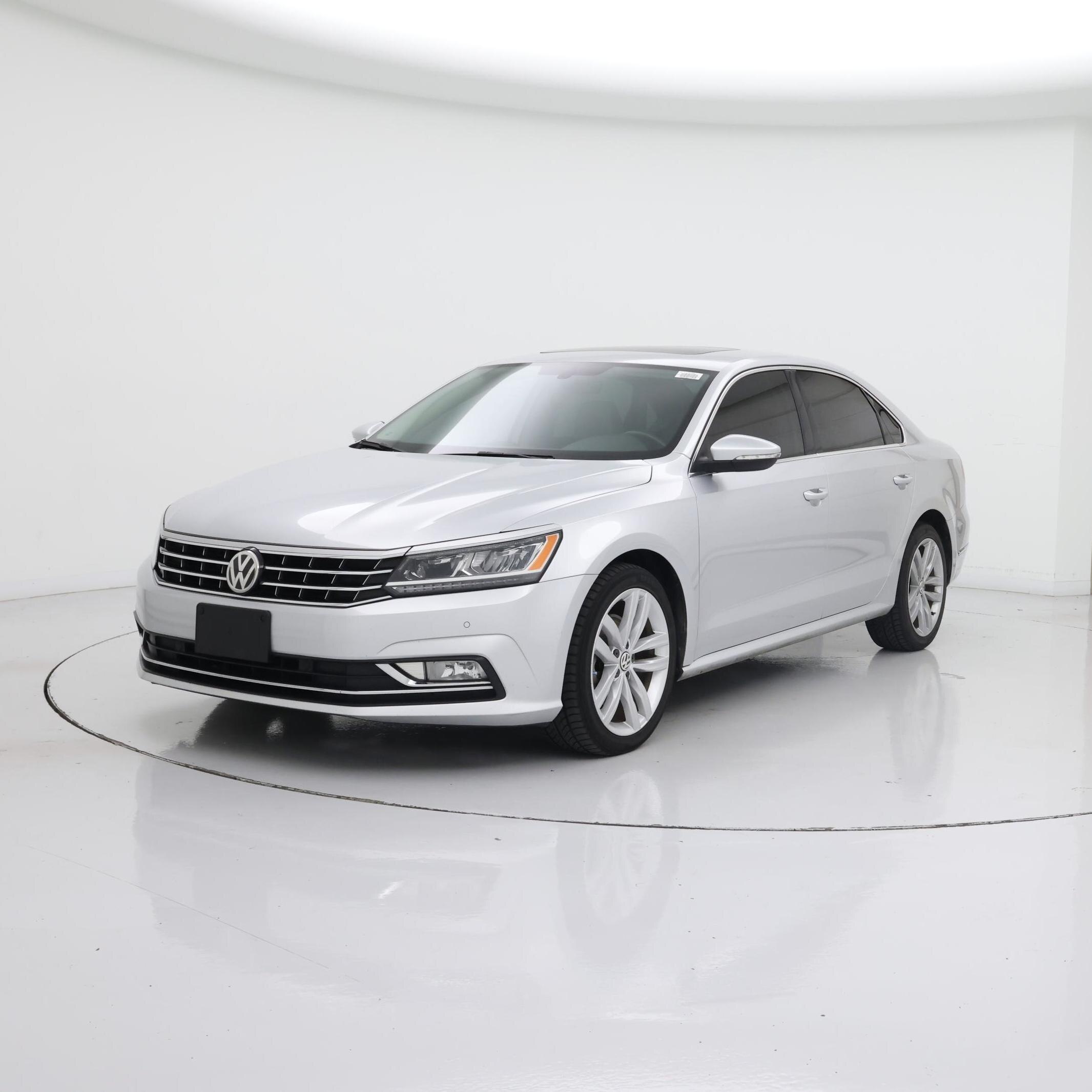 Thumbnail: 2018 Volkswagen Passat - 4