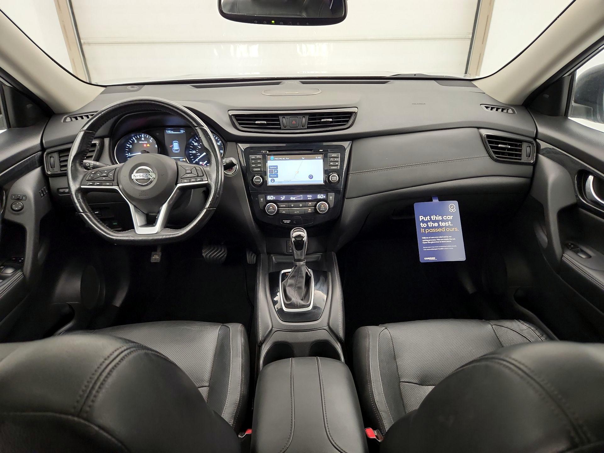 Thumbnail: 2017 Nissan Rogue - 9