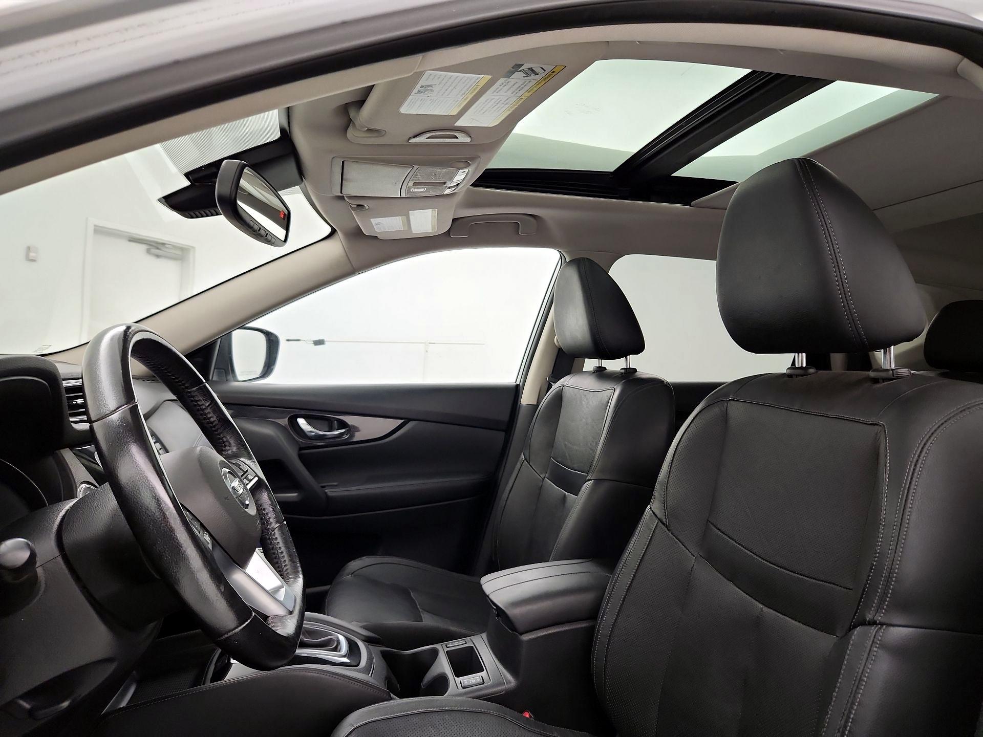 Thumbnail: 2017 Nissan Rogue - 20
