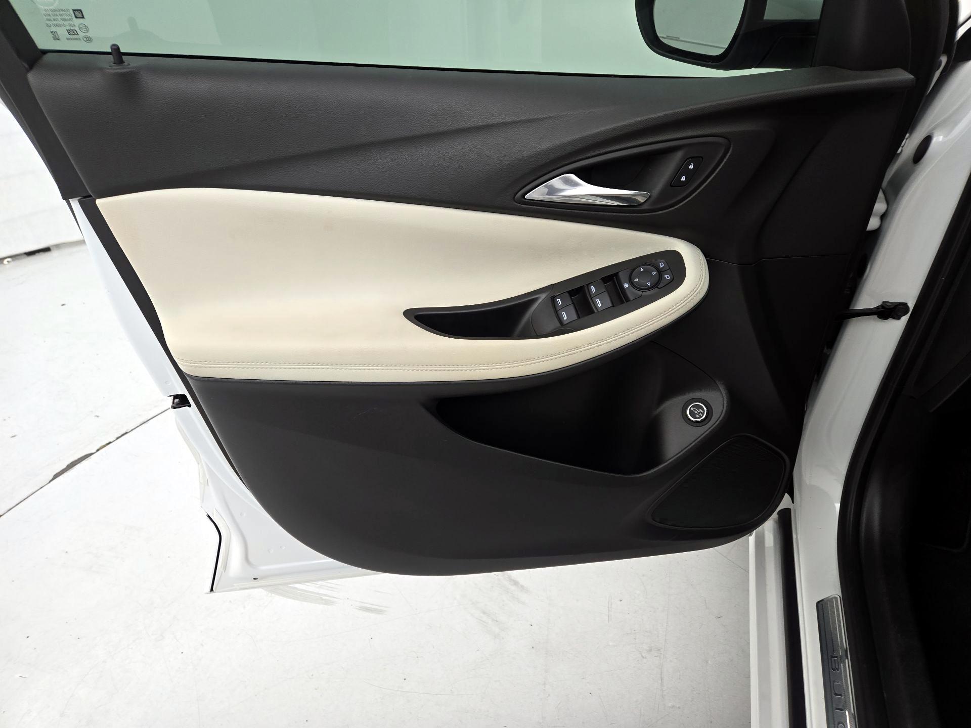 Thumbnail: 2021 Buick Encore GX - 12