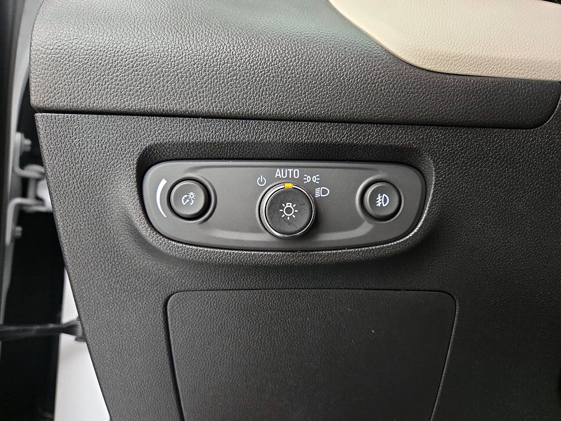 Thumbnail: 2021 Buick Encore GX - 13