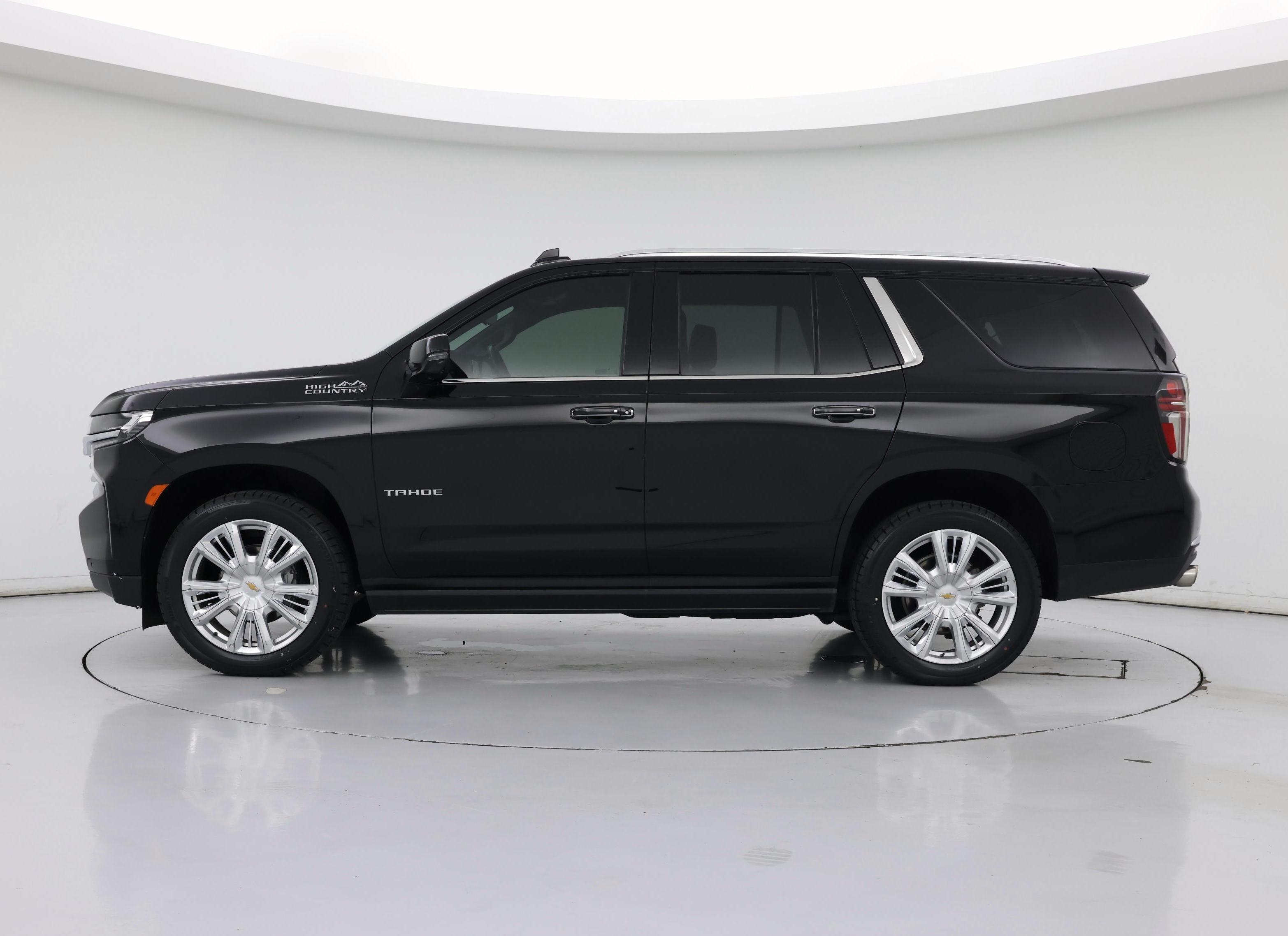 Thumbnail: 2022 Chevrolet Tahoe - 3