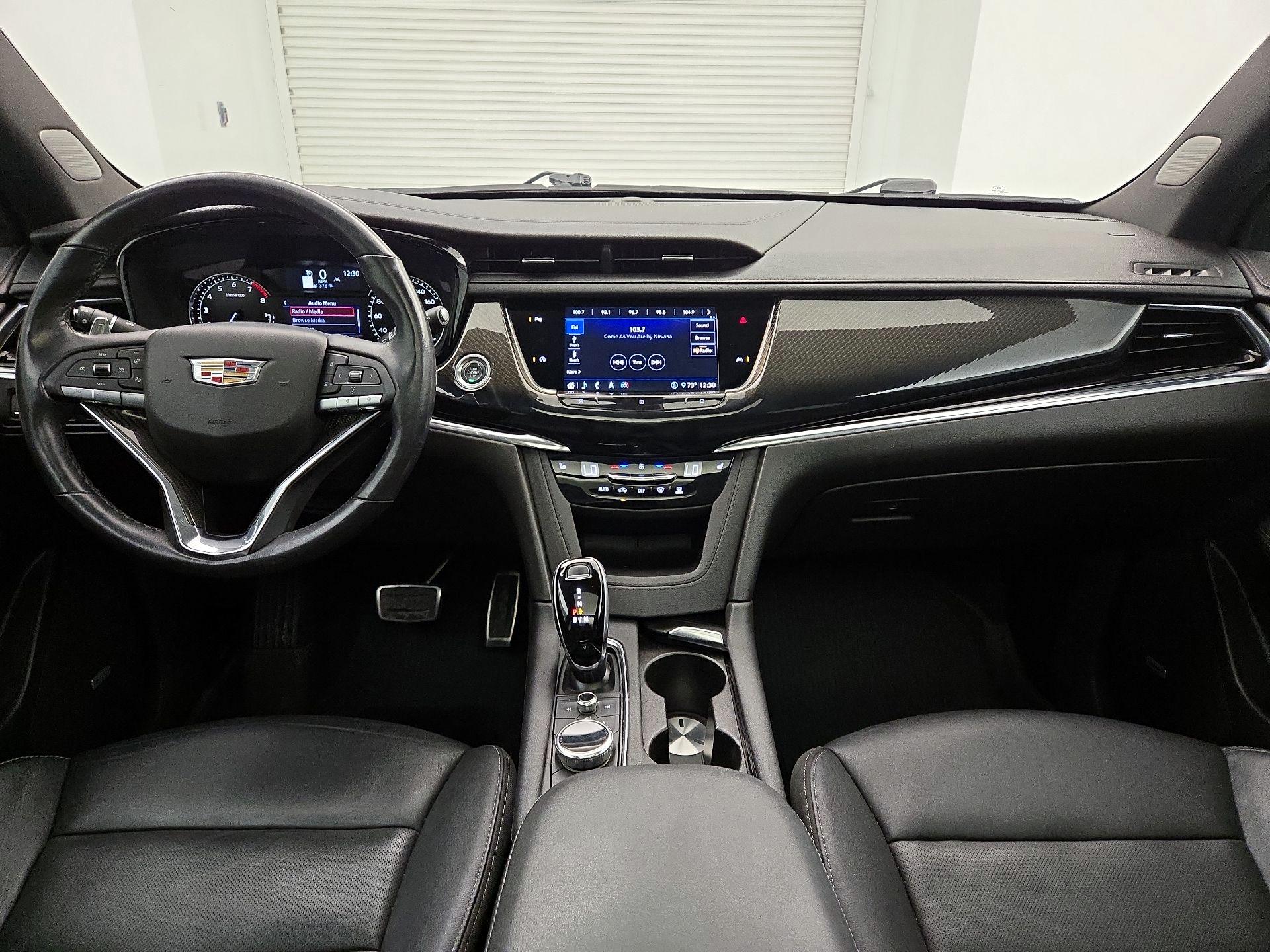 Thumbnail: 2020 Cadillac XT6 - 9
