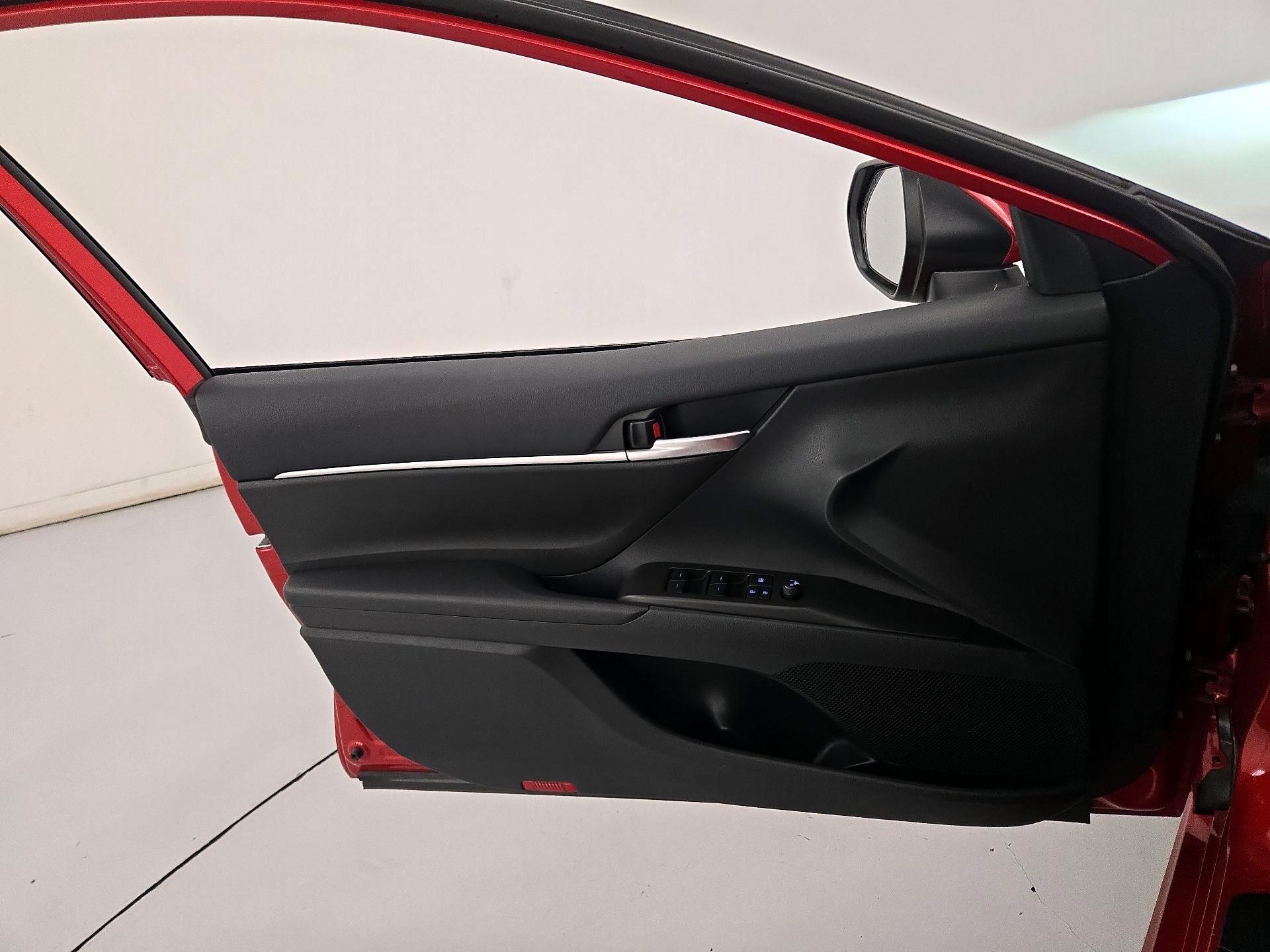 Thumbnail: 2023 Toyota Camry - 12