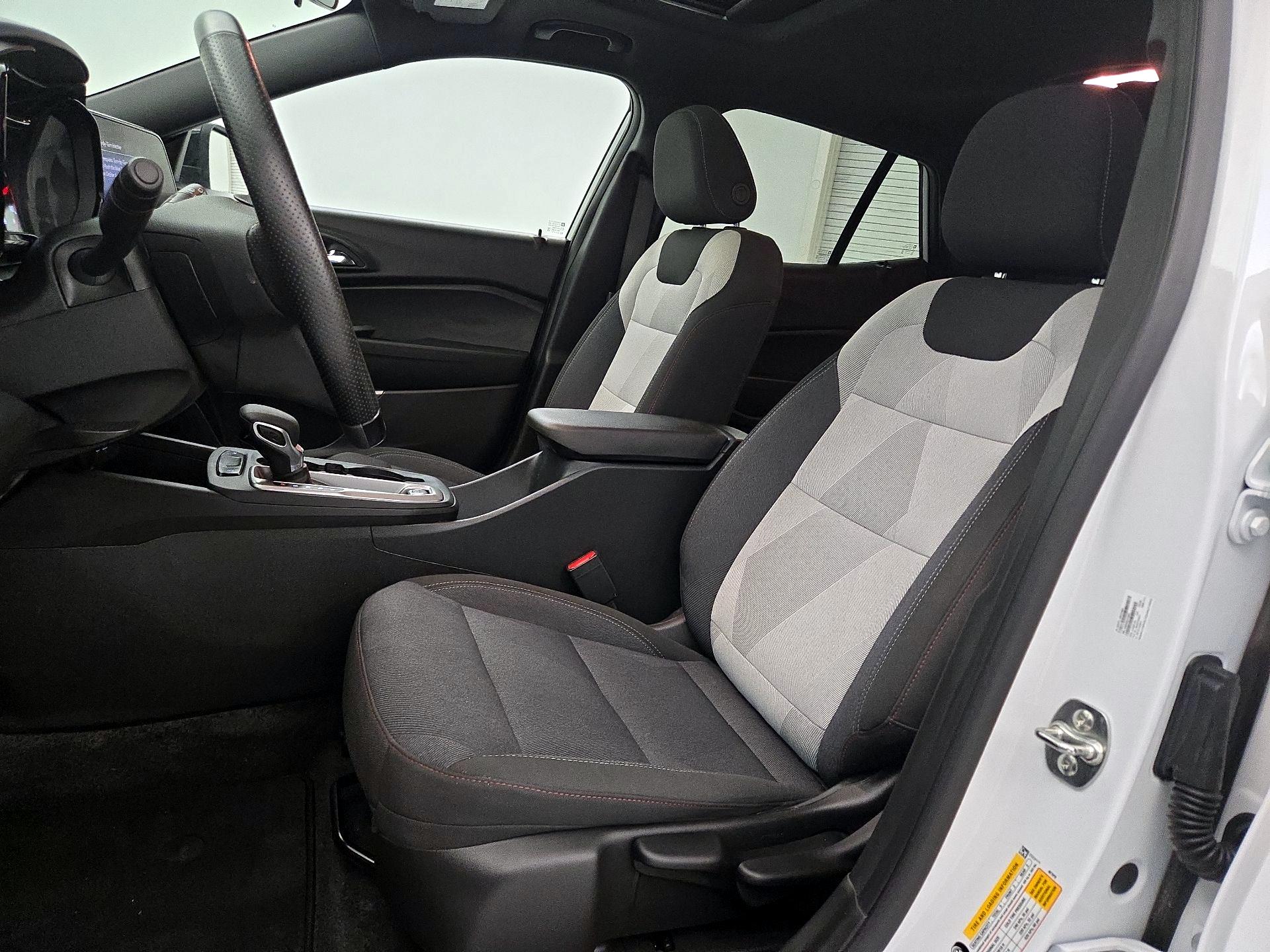 Thumbnail: 2024 Chevrolet Trax - 11