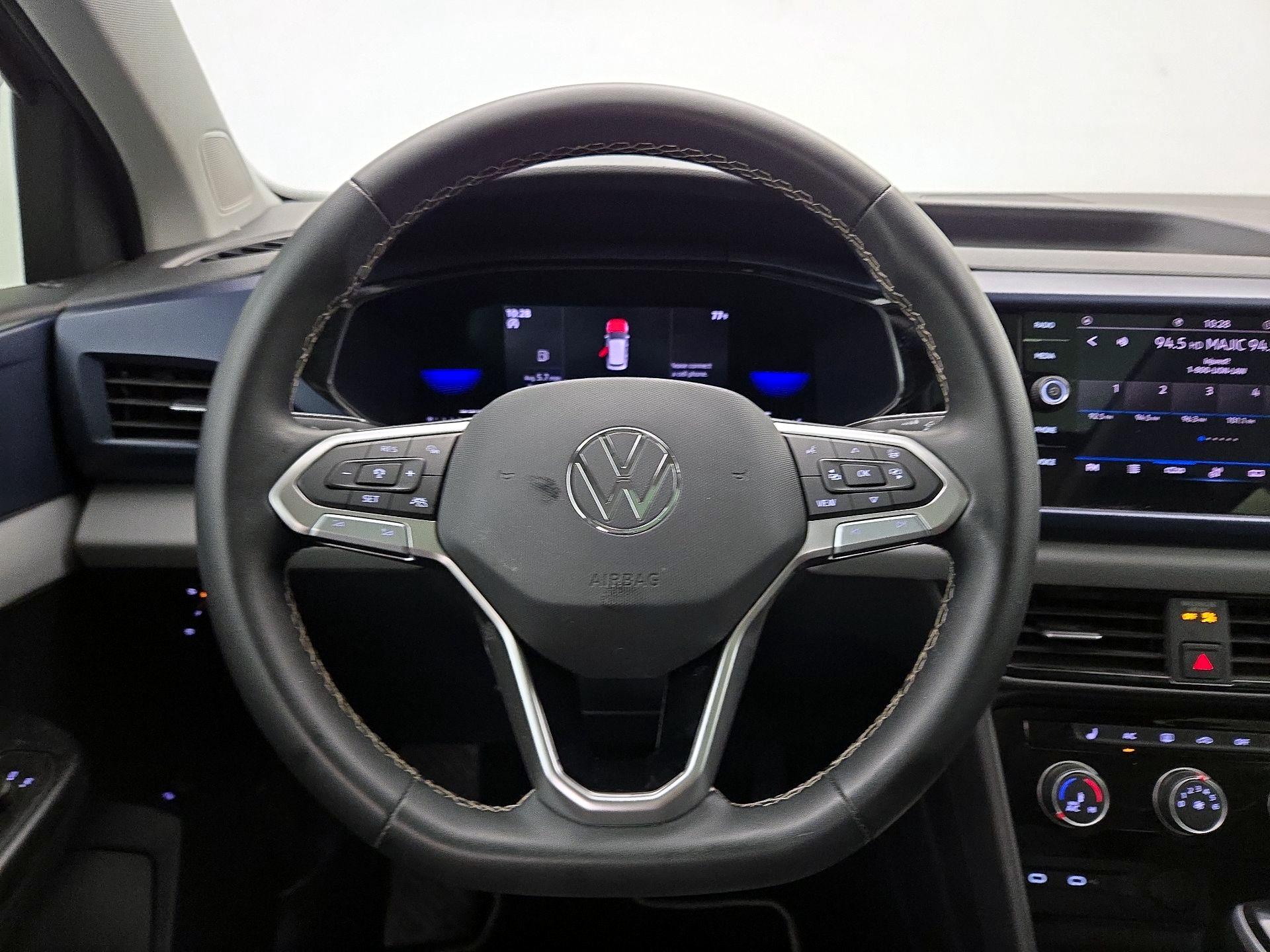 Thumbnail: 2023 Volkswagen Taos - 10