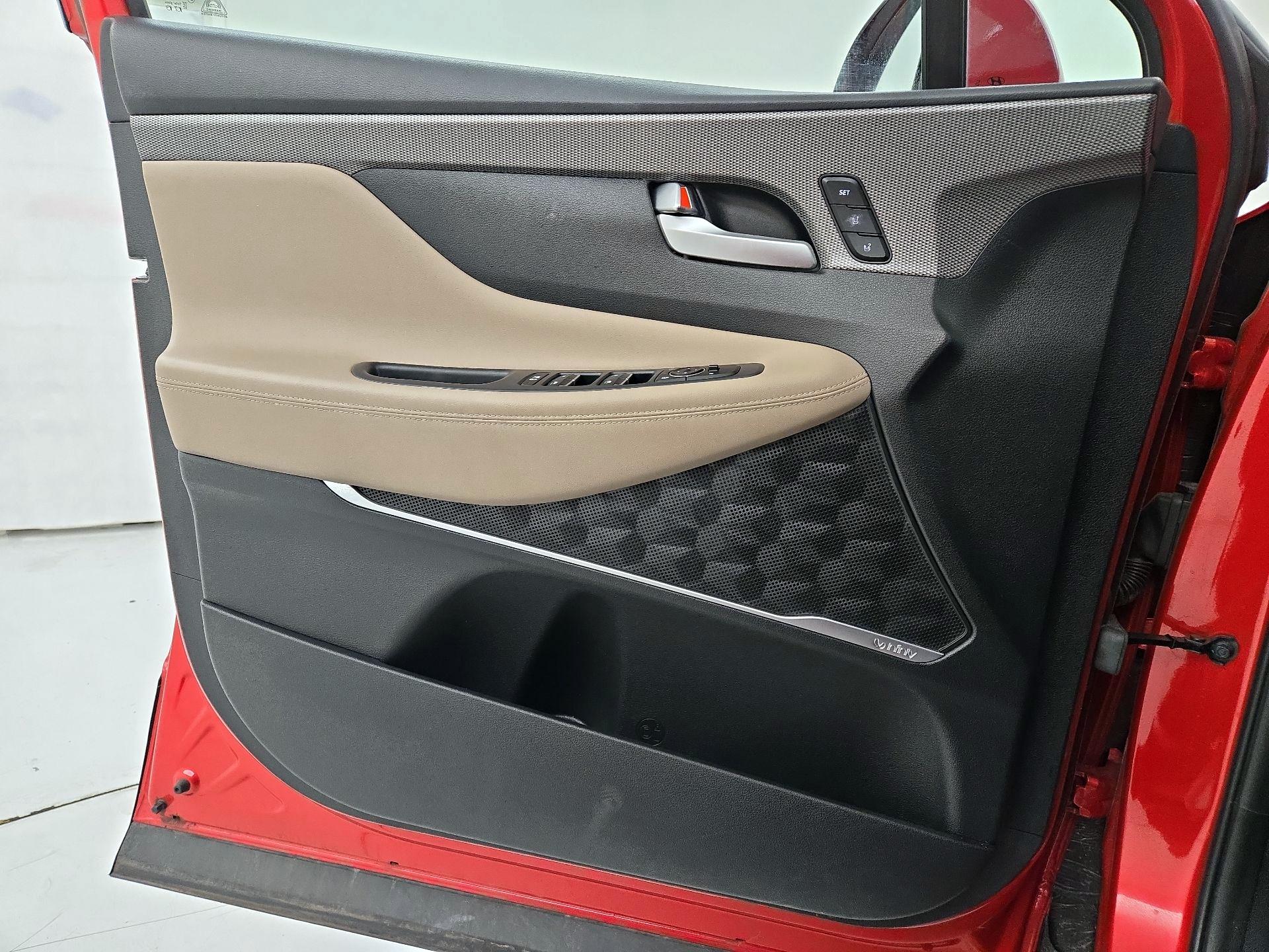 Thumbnail: 2020 Hyundai Santa Fe - 12