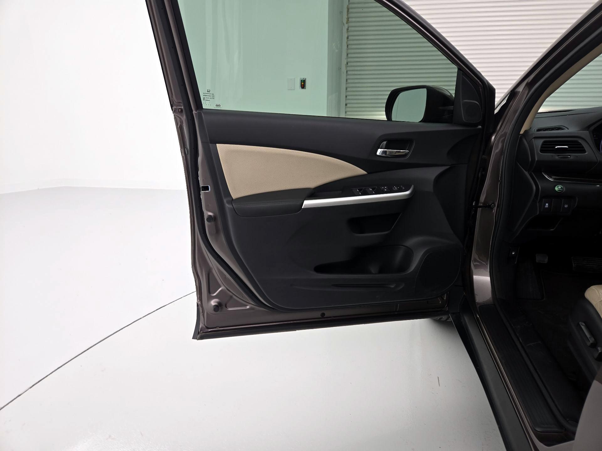 Thumbnail: 2016 Honda CR-V - 10
