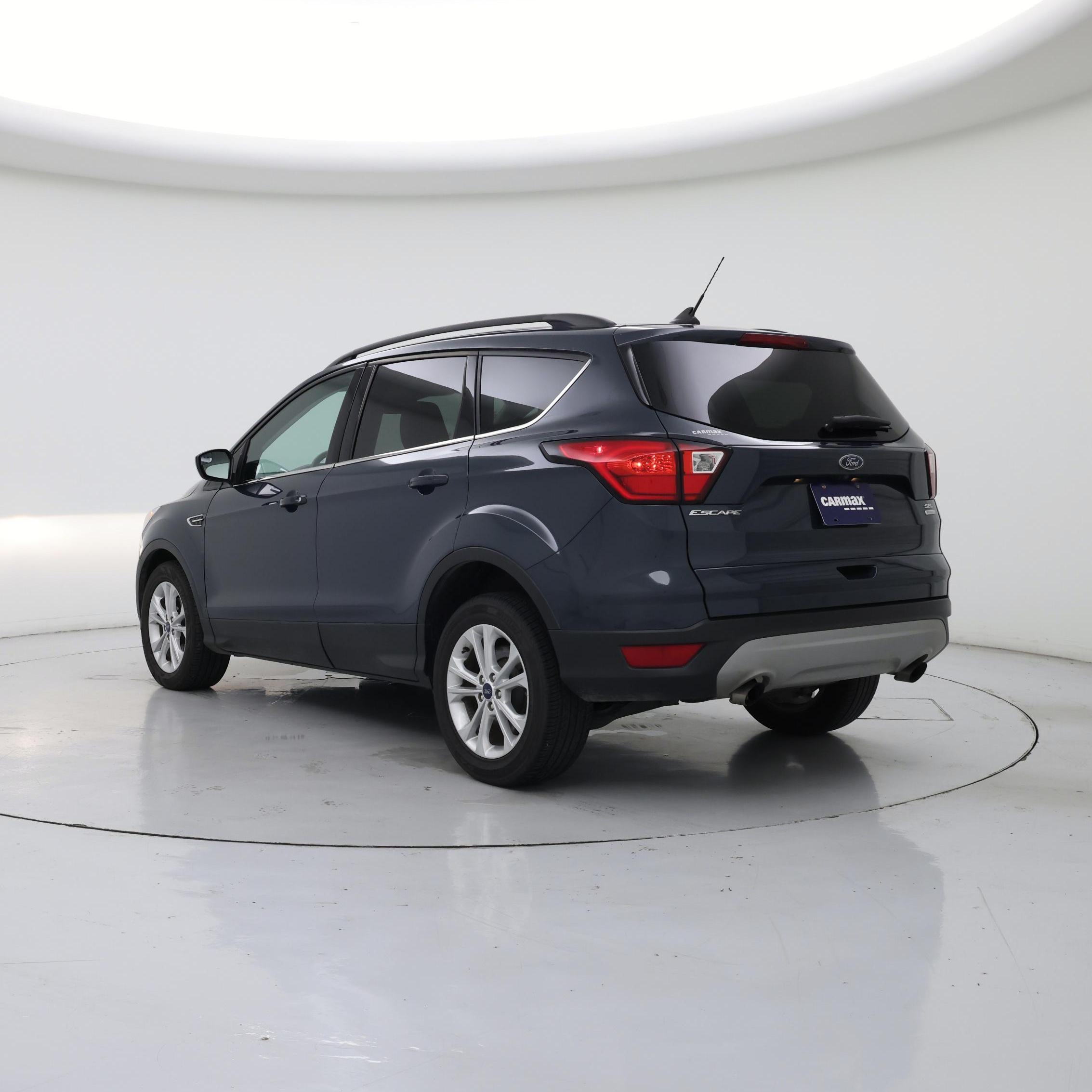 Thumbnail: 2019 Ford Escape - 2