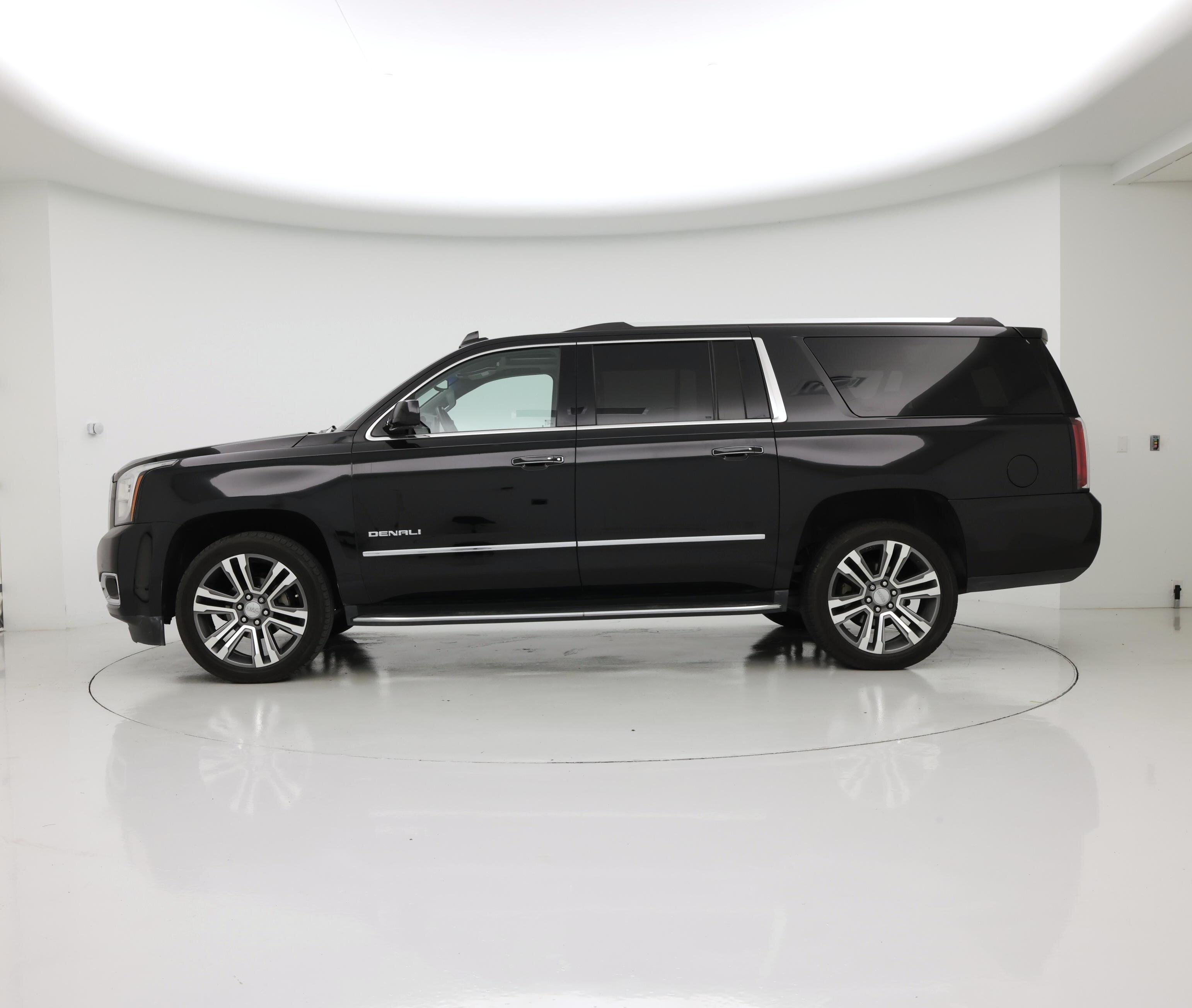 Thumbnail: 2018 GMC Yukon XL - 3