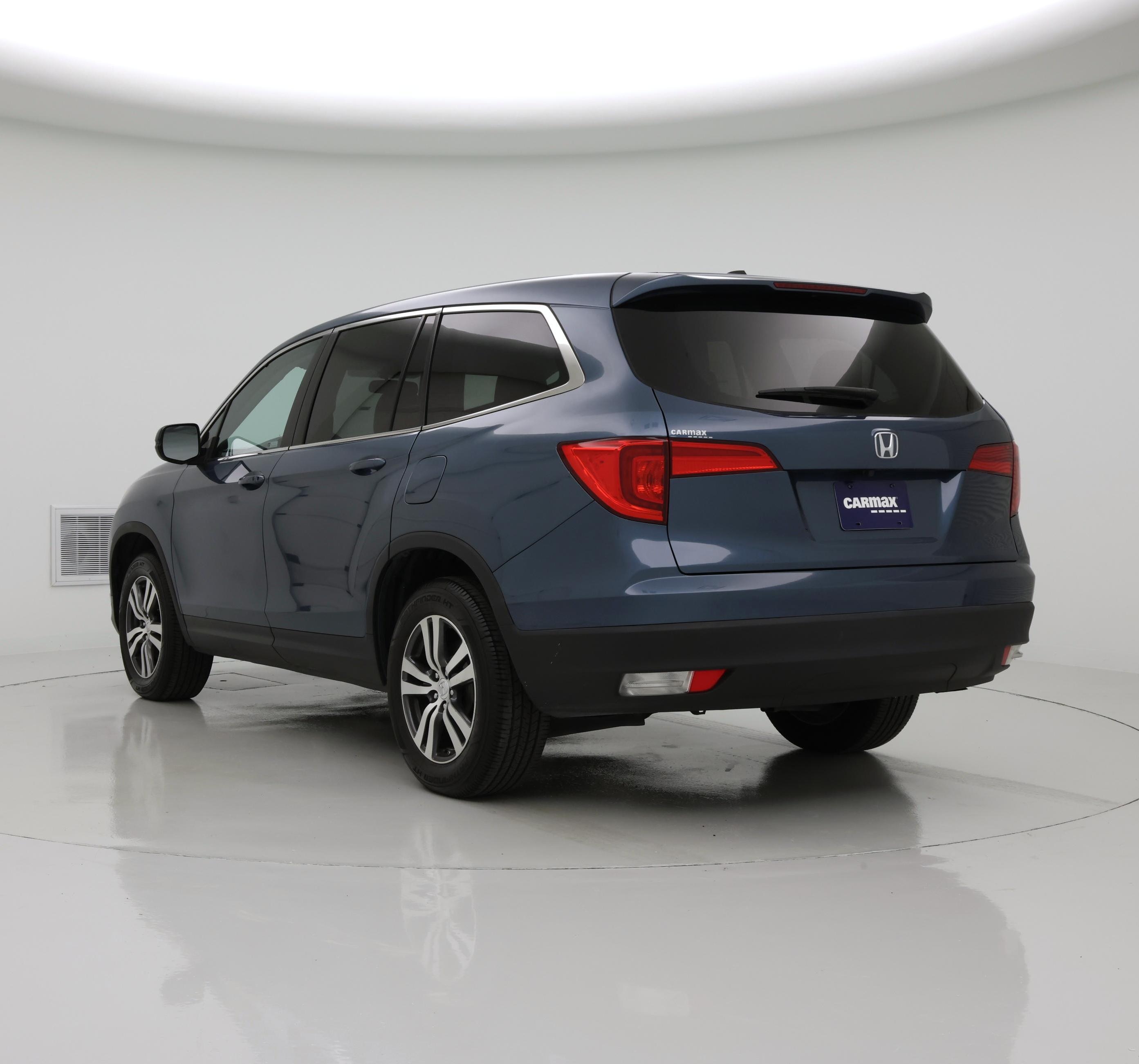 Thumbnail: 2018 Honda Pilot - 2