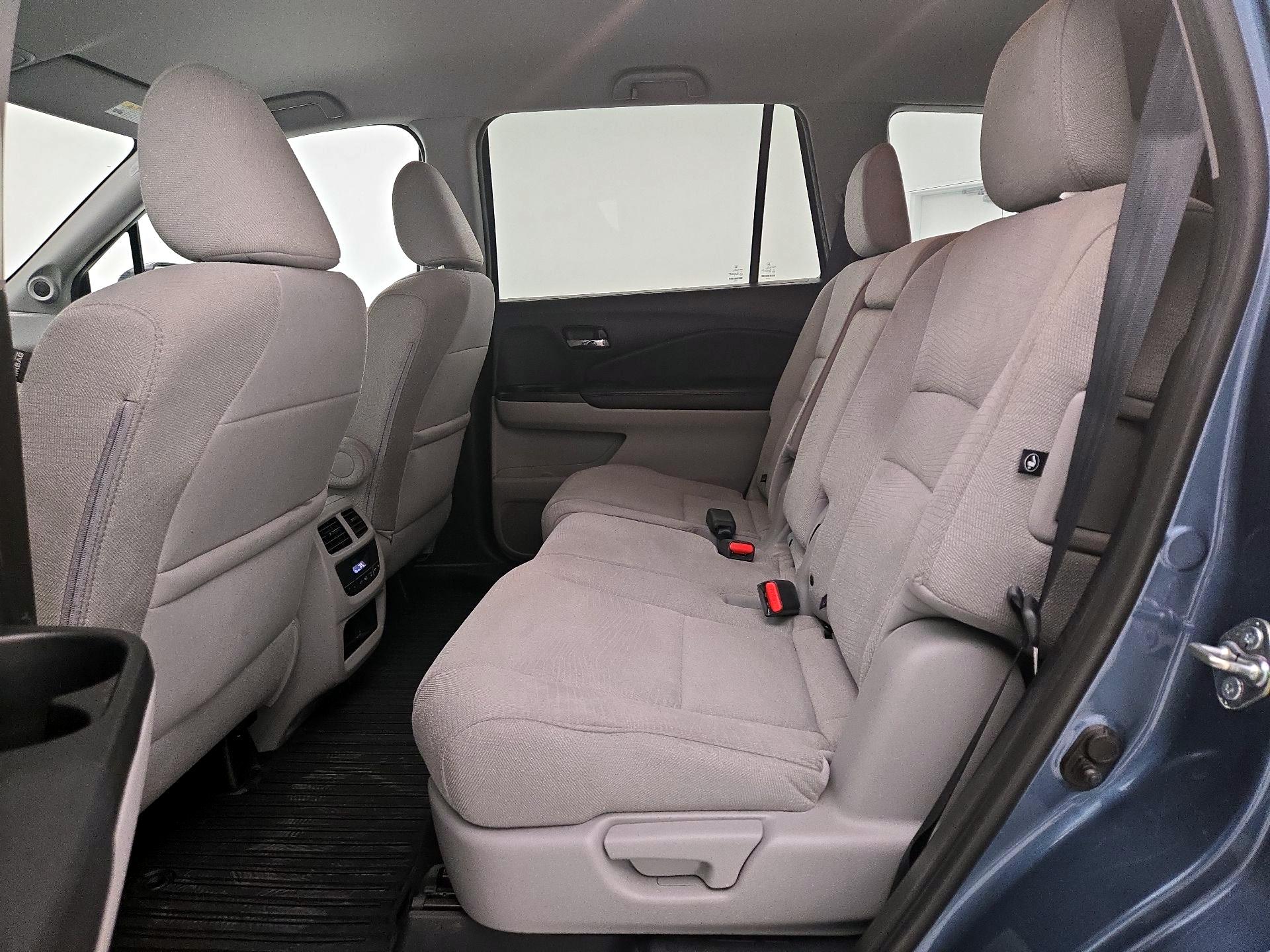 Thumbnail: 2018 Honda Pilot - 19