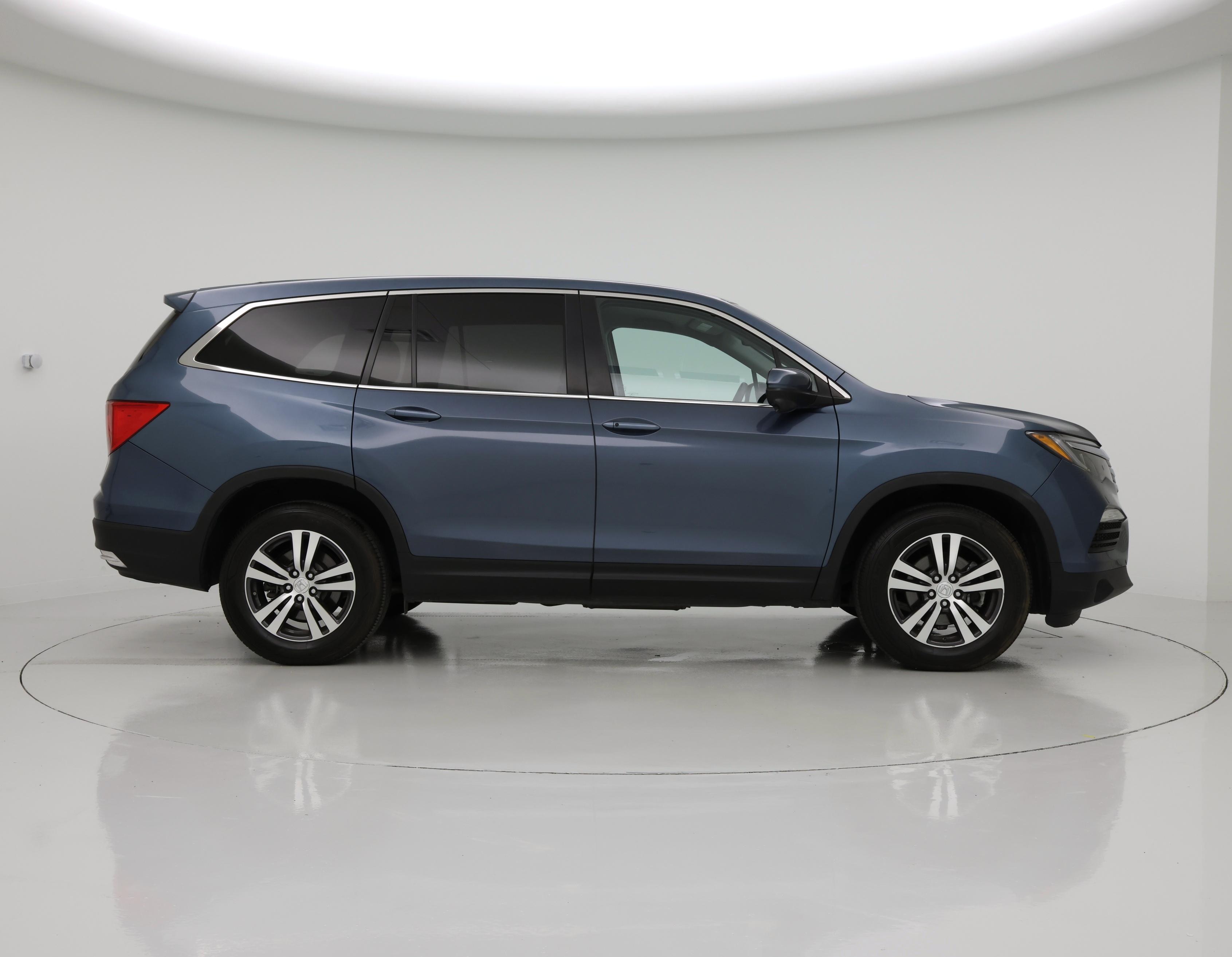 Thumbnail: 2018 Honda Pilot - 7