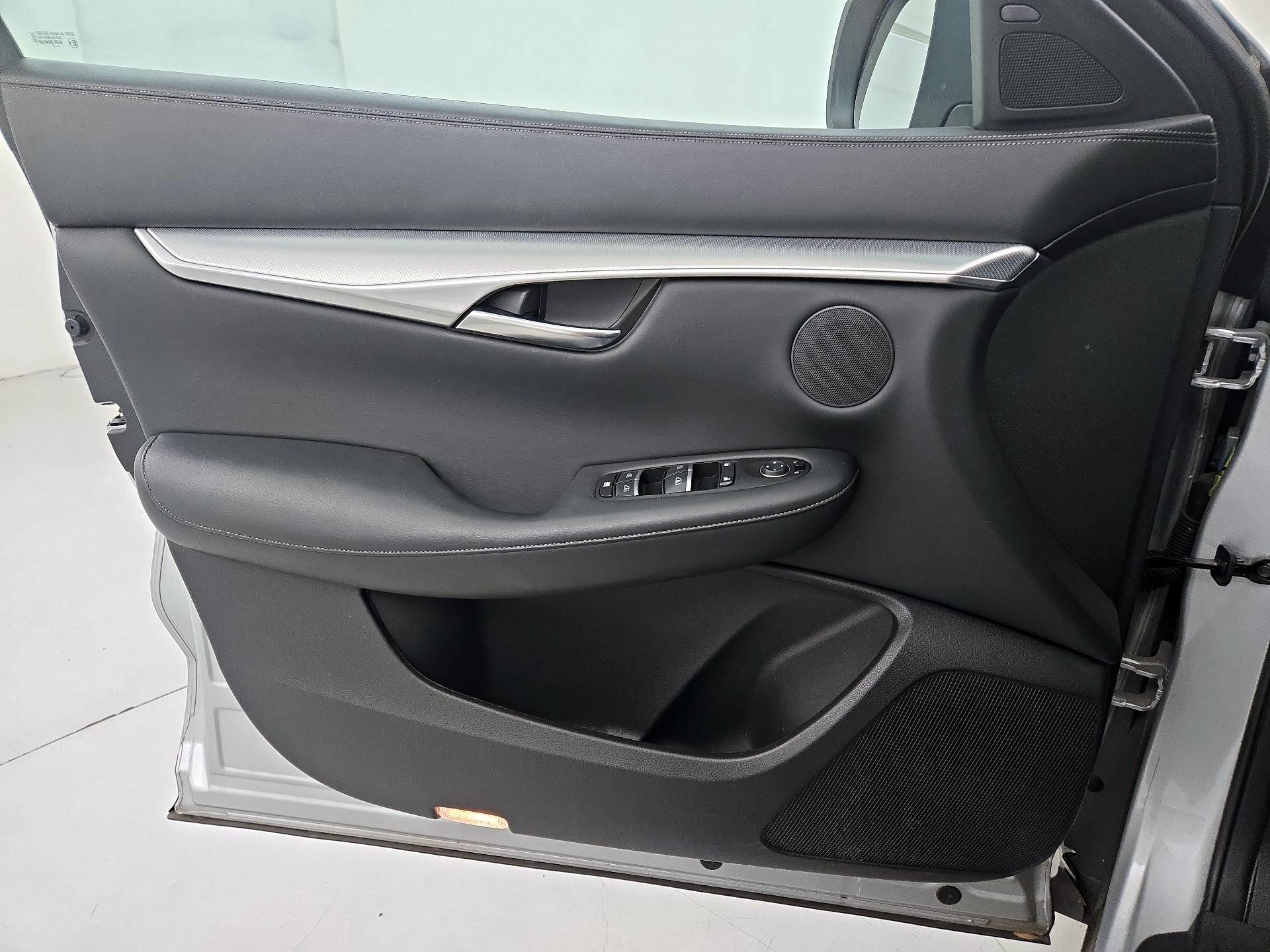 Thumbnail: 2019 INFINITI QX50 - 12