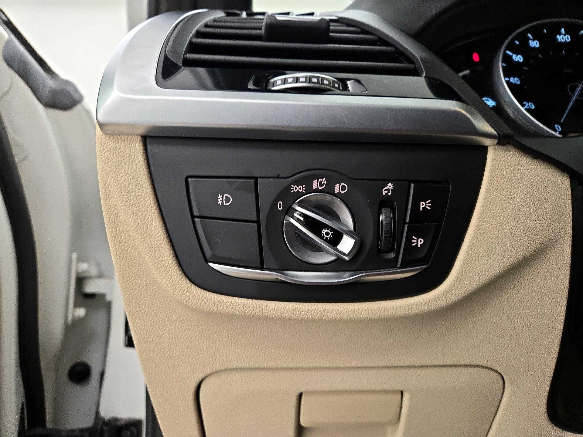 Thumbnail: 2019 BMW X3 - 13