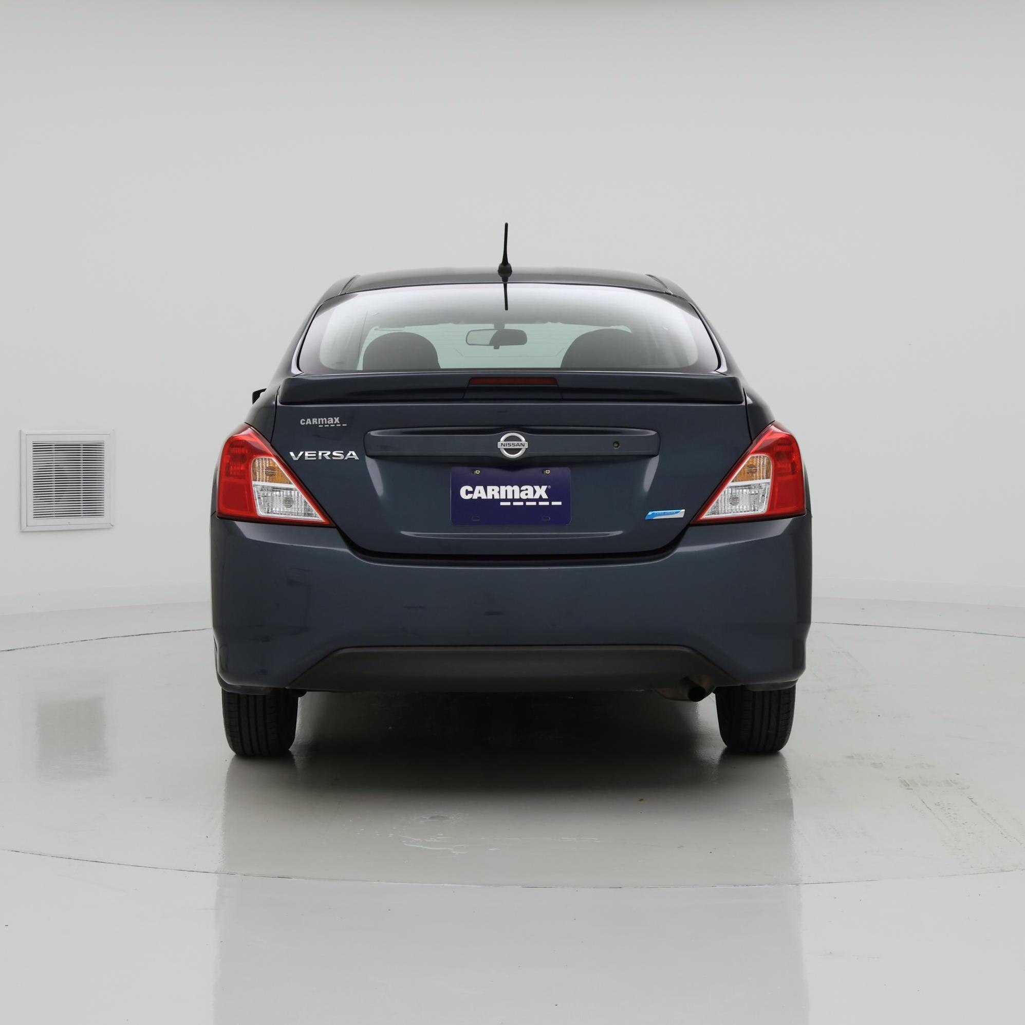 Thumbnail: 2016 Nissan Versa - 6