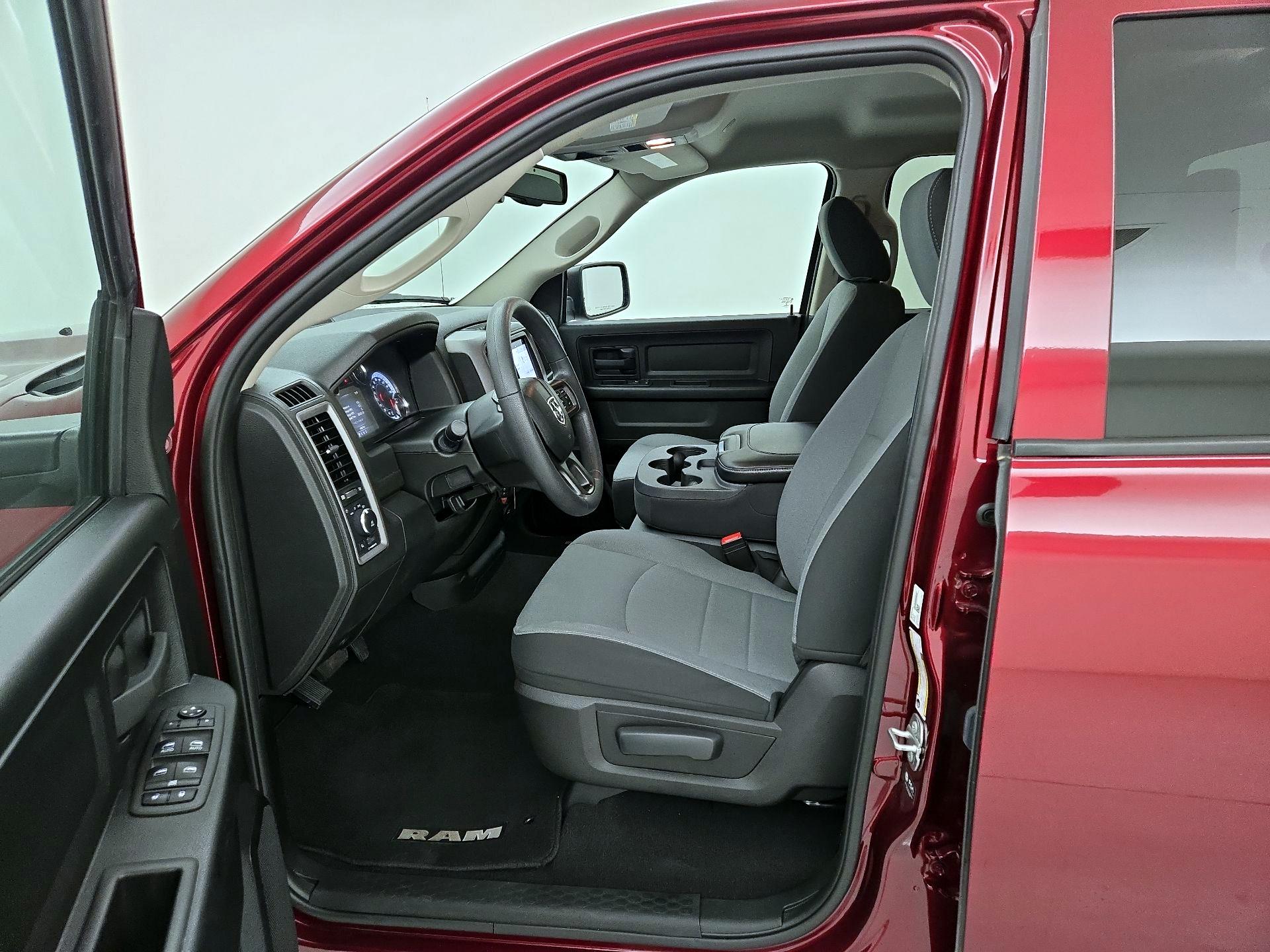 Thumbnail: 2022 RAM 1500 Classic - 11