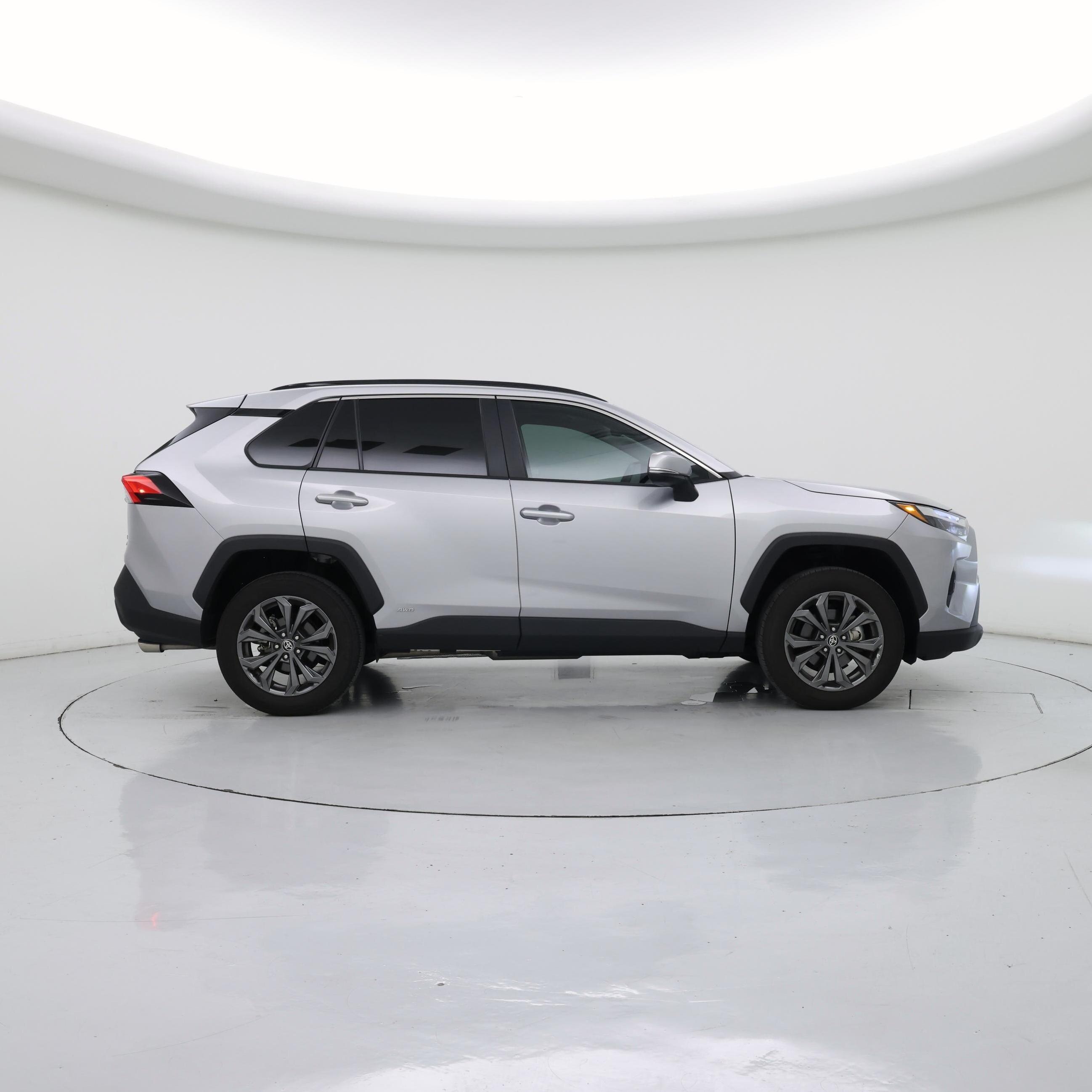 Thumbnail: 2022 Toyota RAV4 - 7