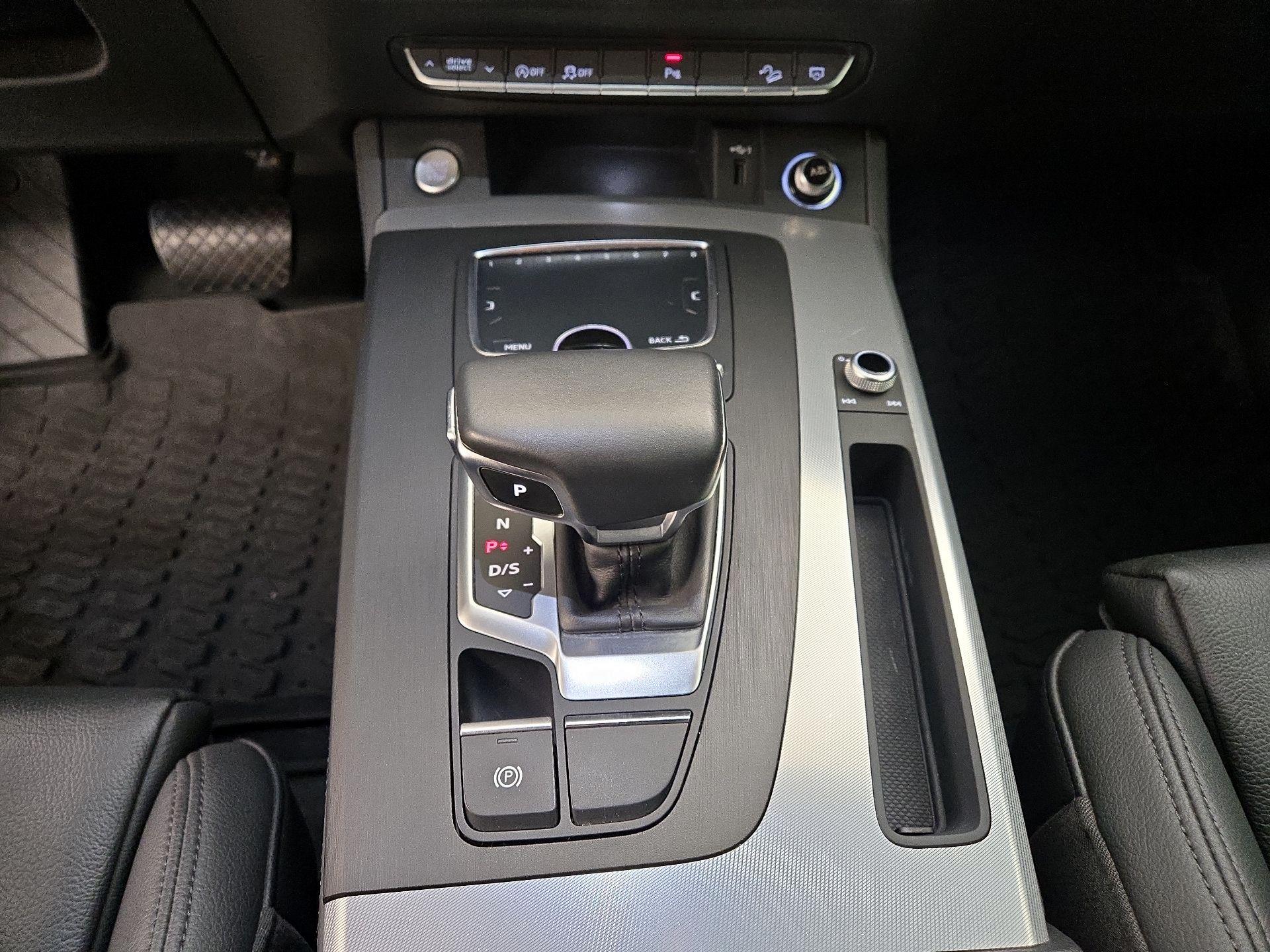 Thumbnail: 2020 Audi Q5 - 18