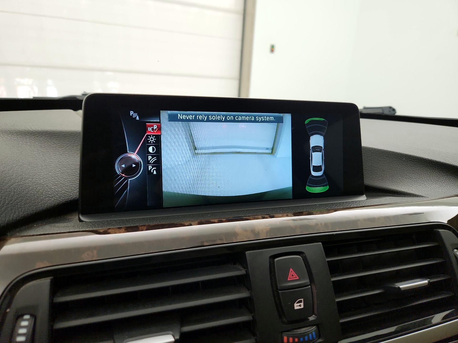 Thumbnail: 2016 BMW 4 Series - 15